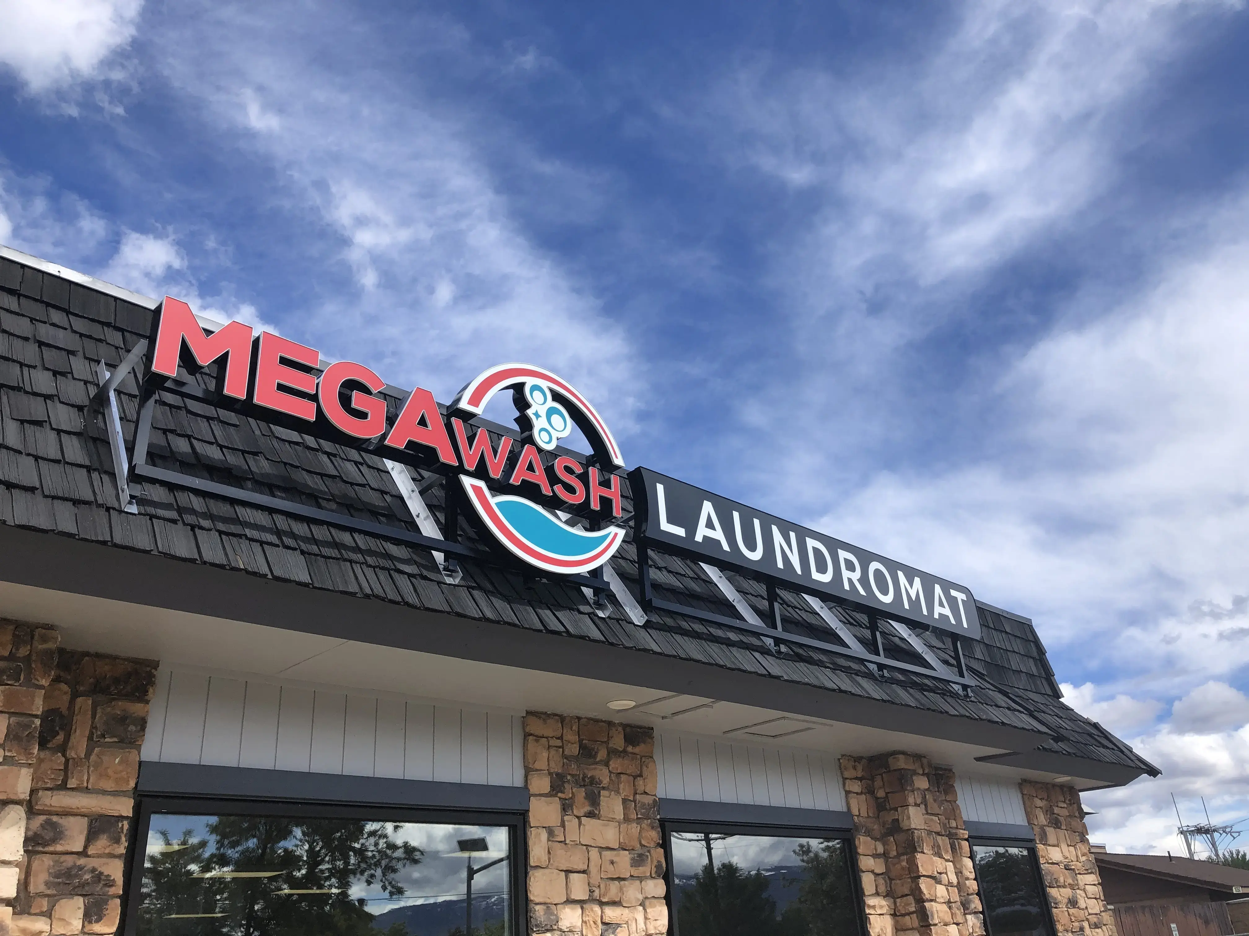 MegaWash Laundromat location