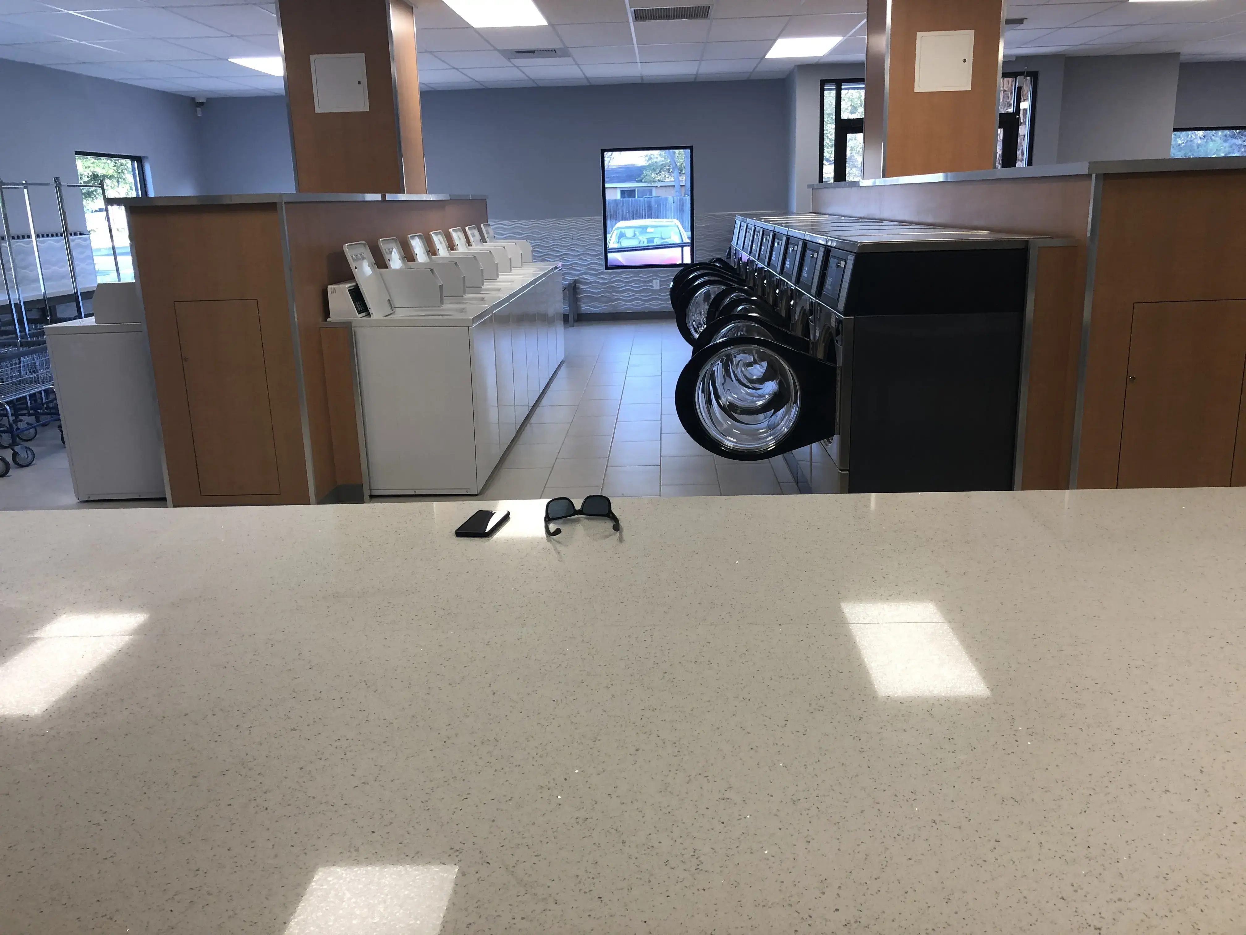 MegaWash Laundromat thumbnail 7