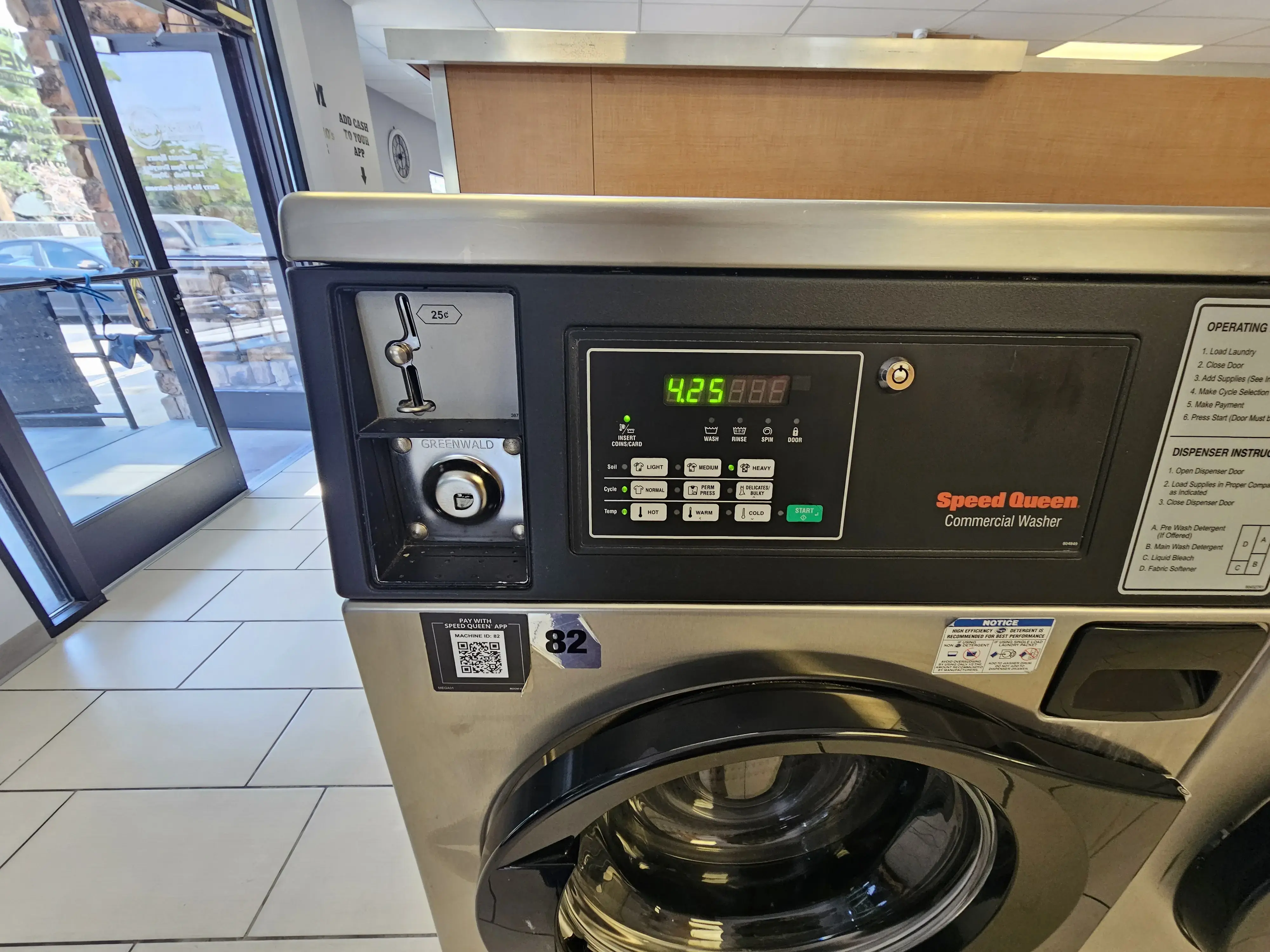 MegaWash Laundromat thumbnail 14