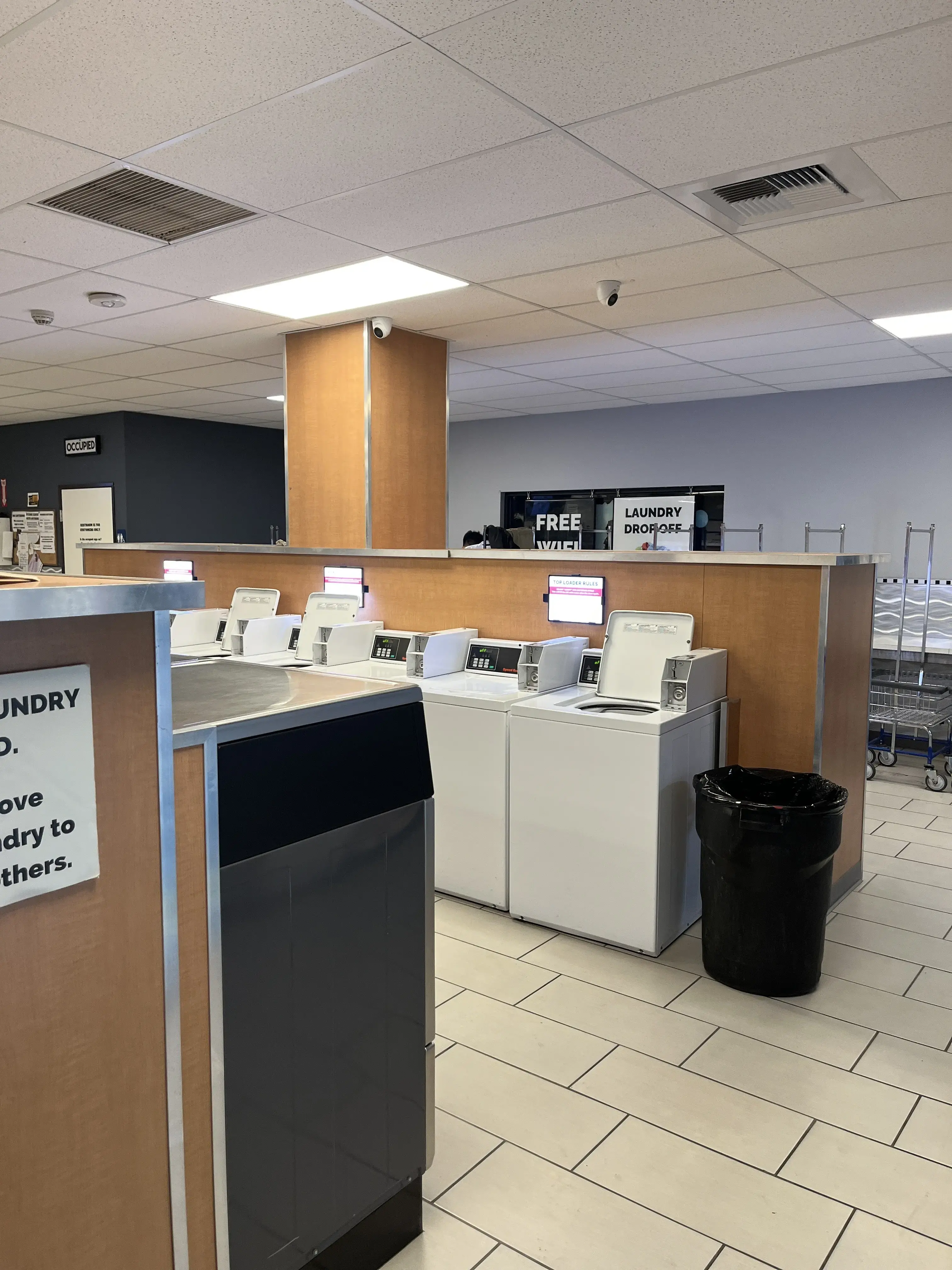 MegaWash Laundromat - Image 2