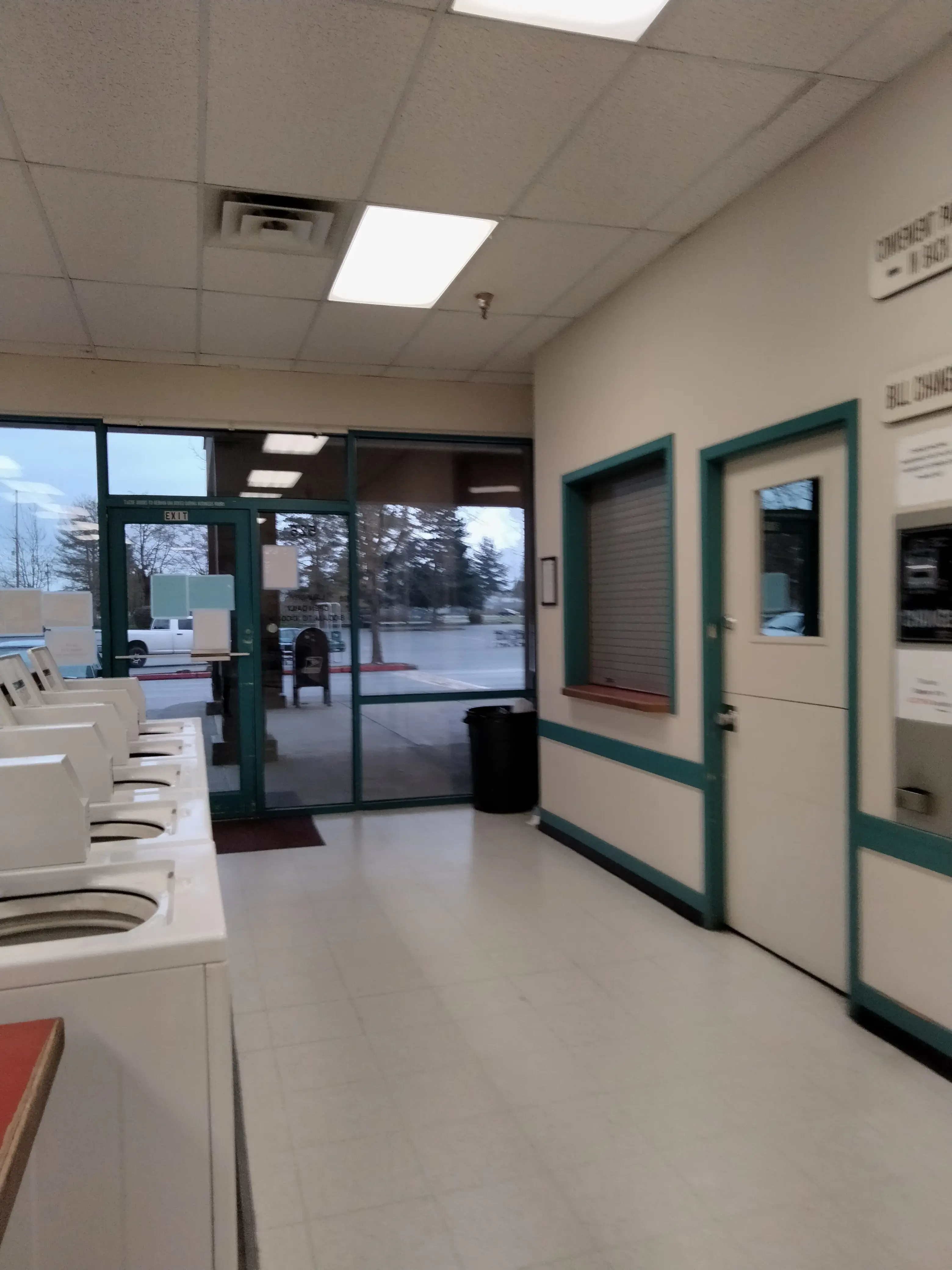 Megawash Laundry & Cleaners - Image 5