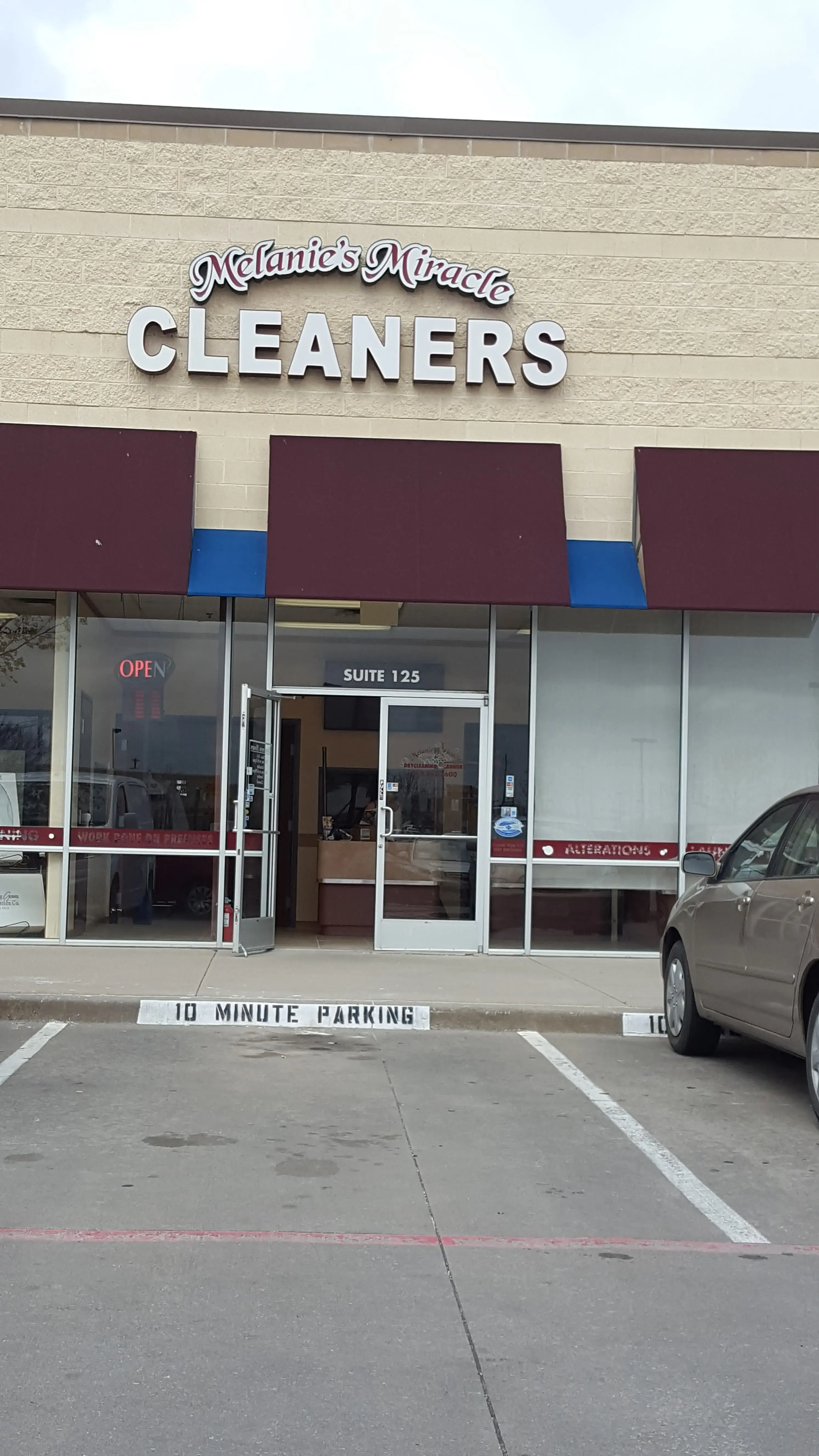 Melanie's Cleaners & Alterations - Image 19