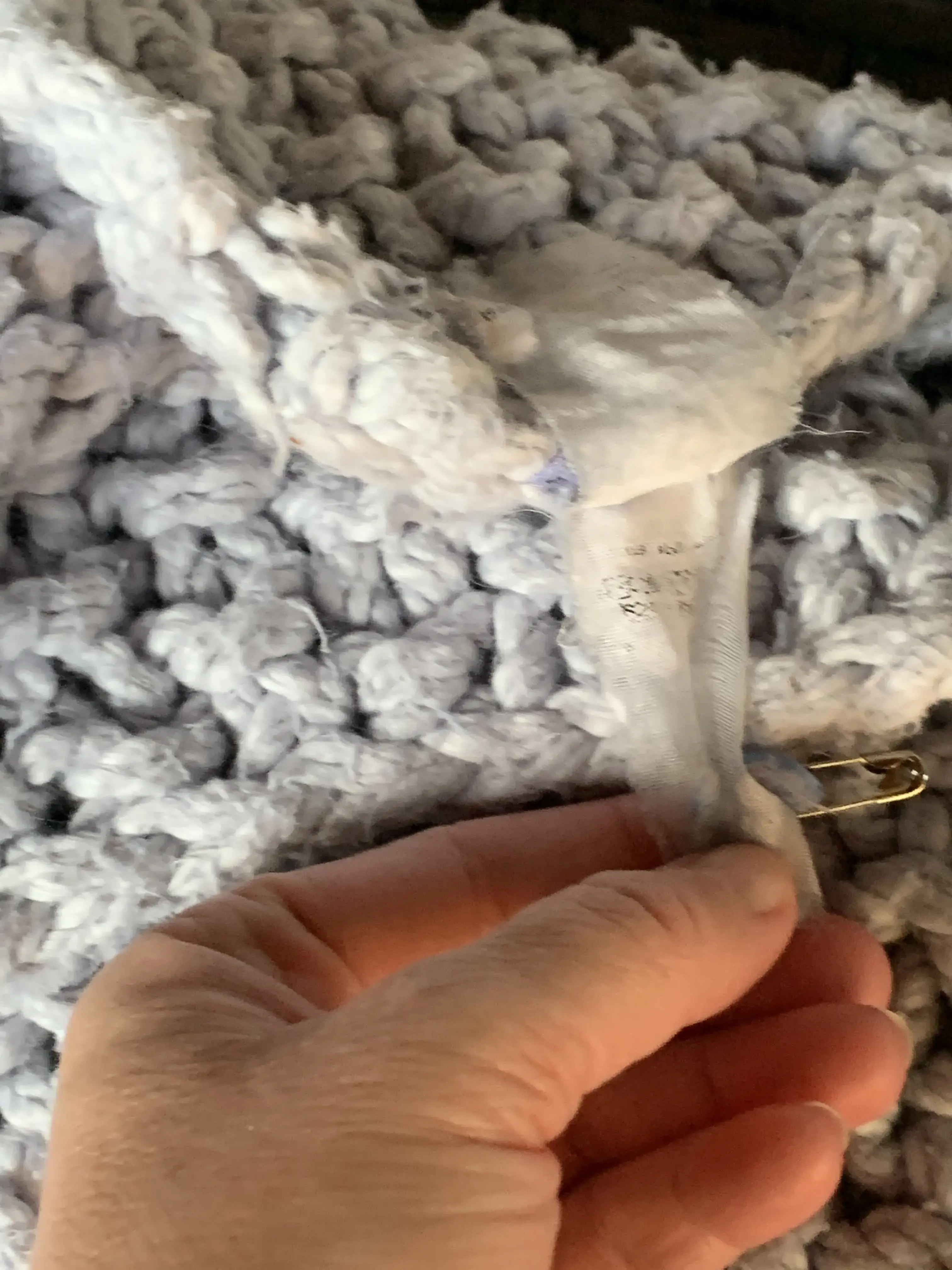 Melanie's Cleaners & Alterations - Image 13