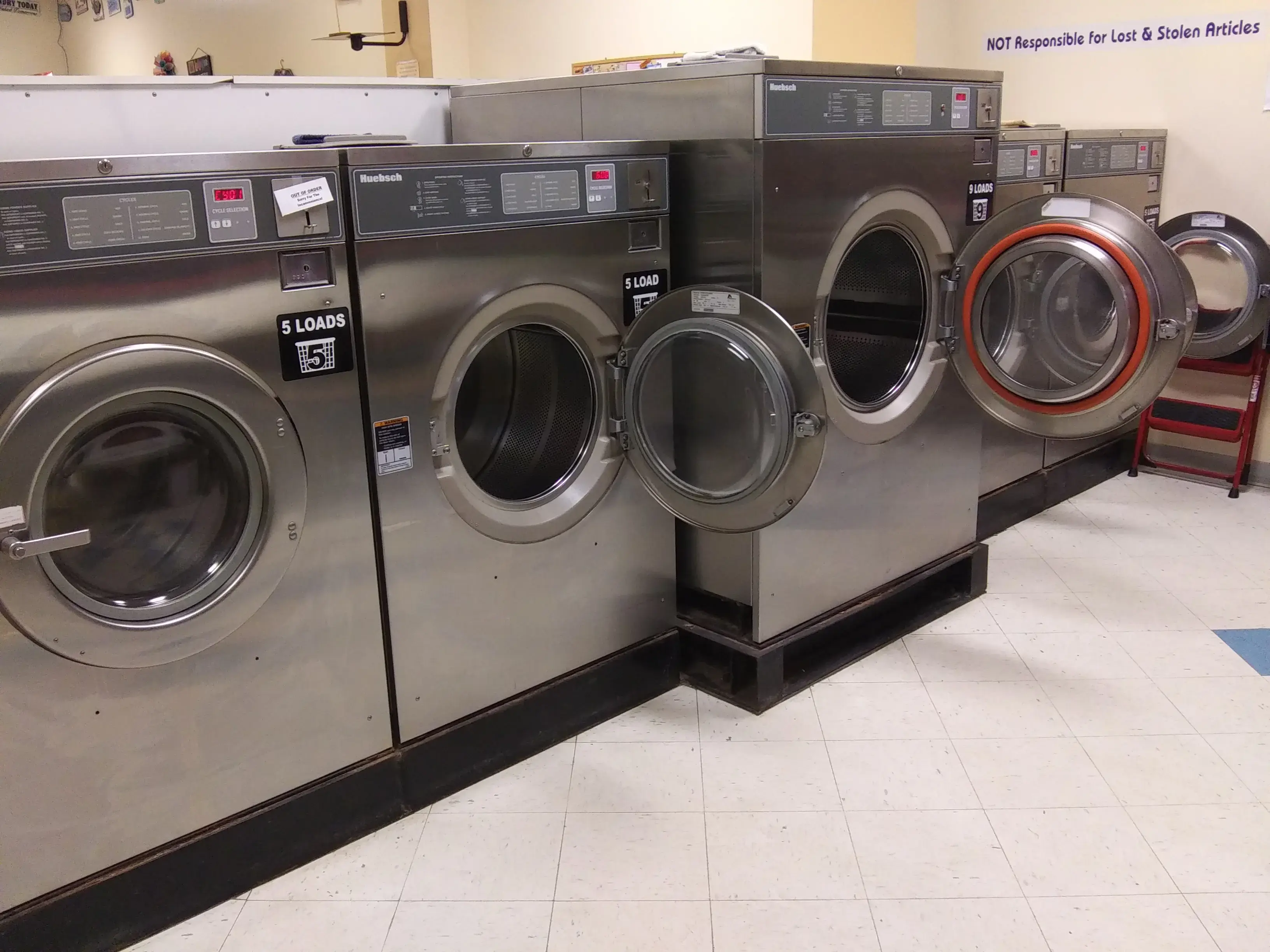 Melillo Coin Laundry - Image 13