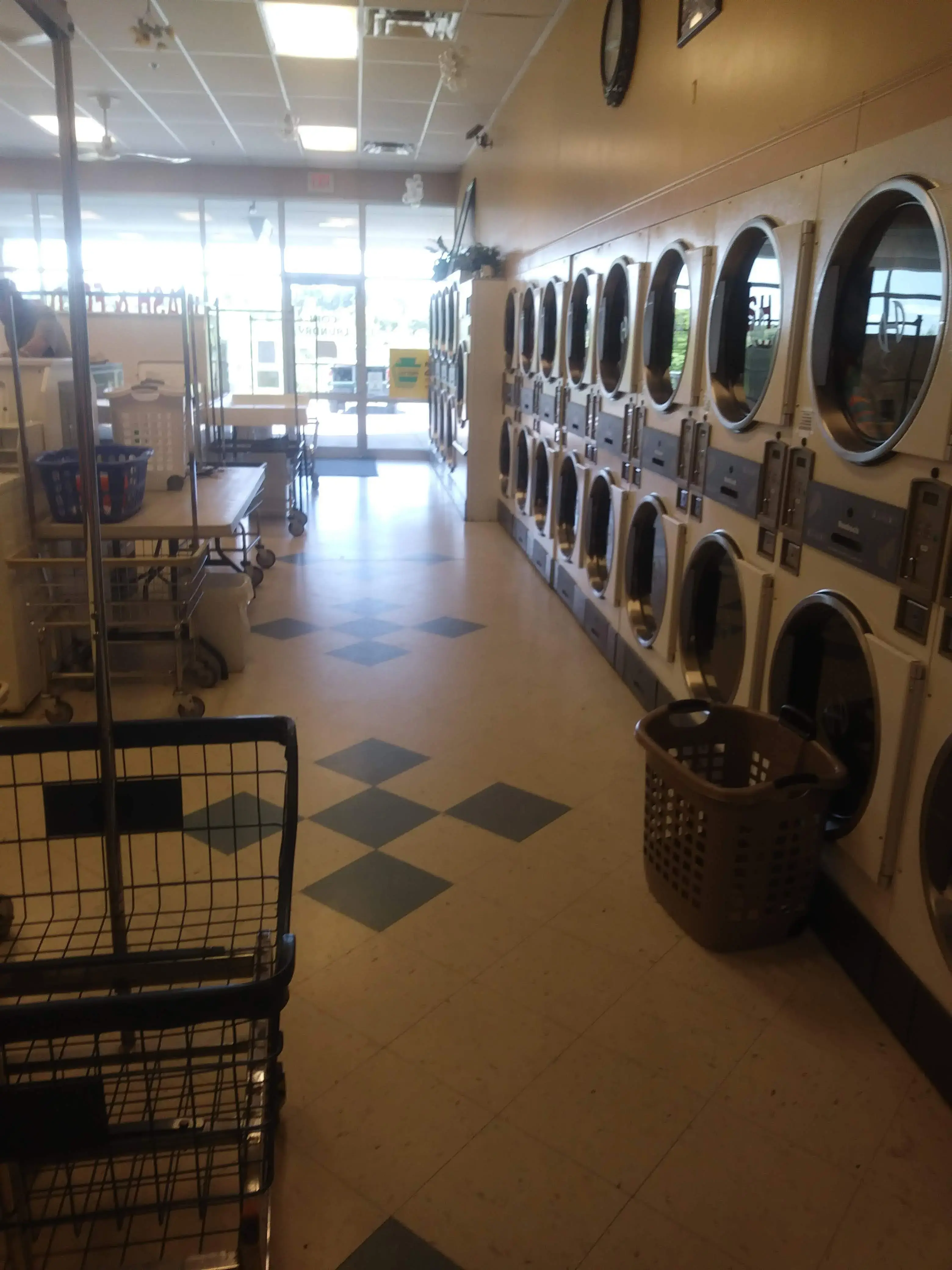 Melillo Coin Laundry - Image 7