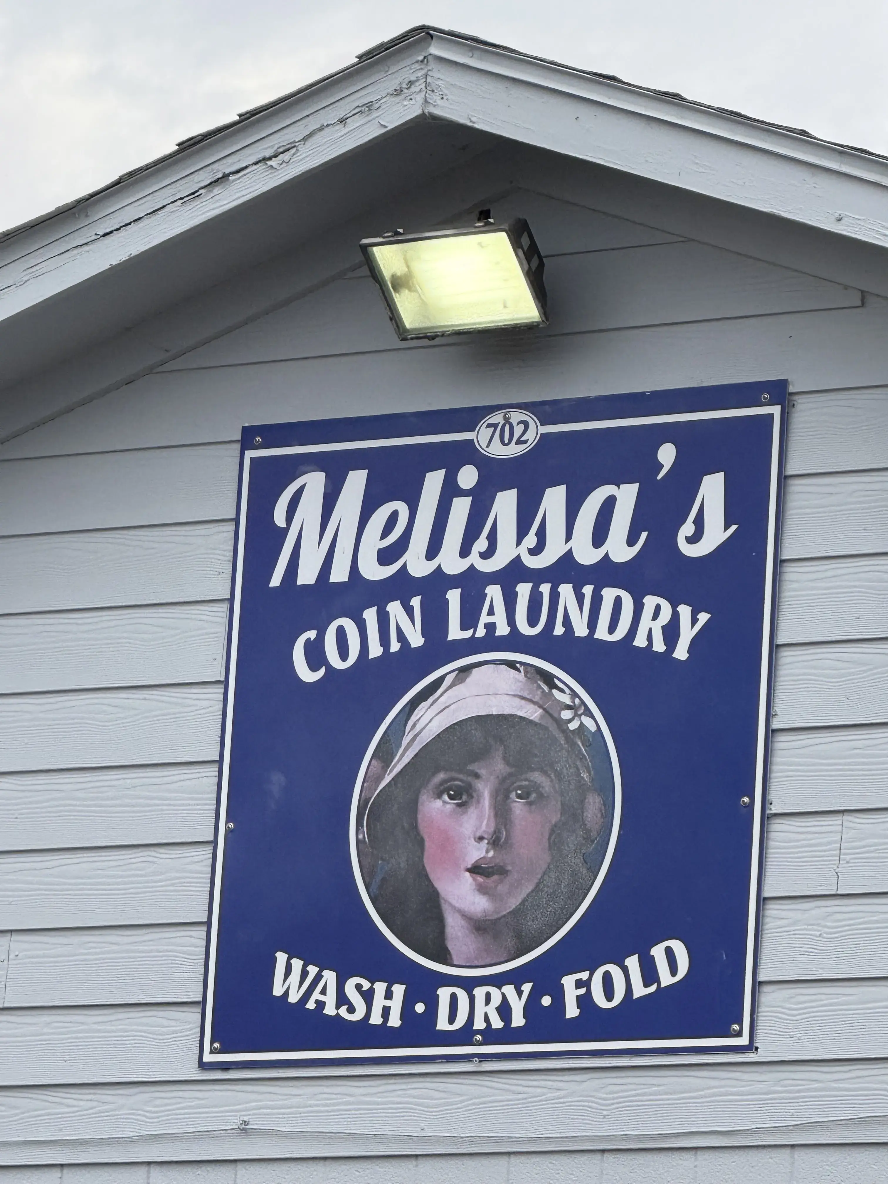 Melissa's Coin Laundry - Image 15