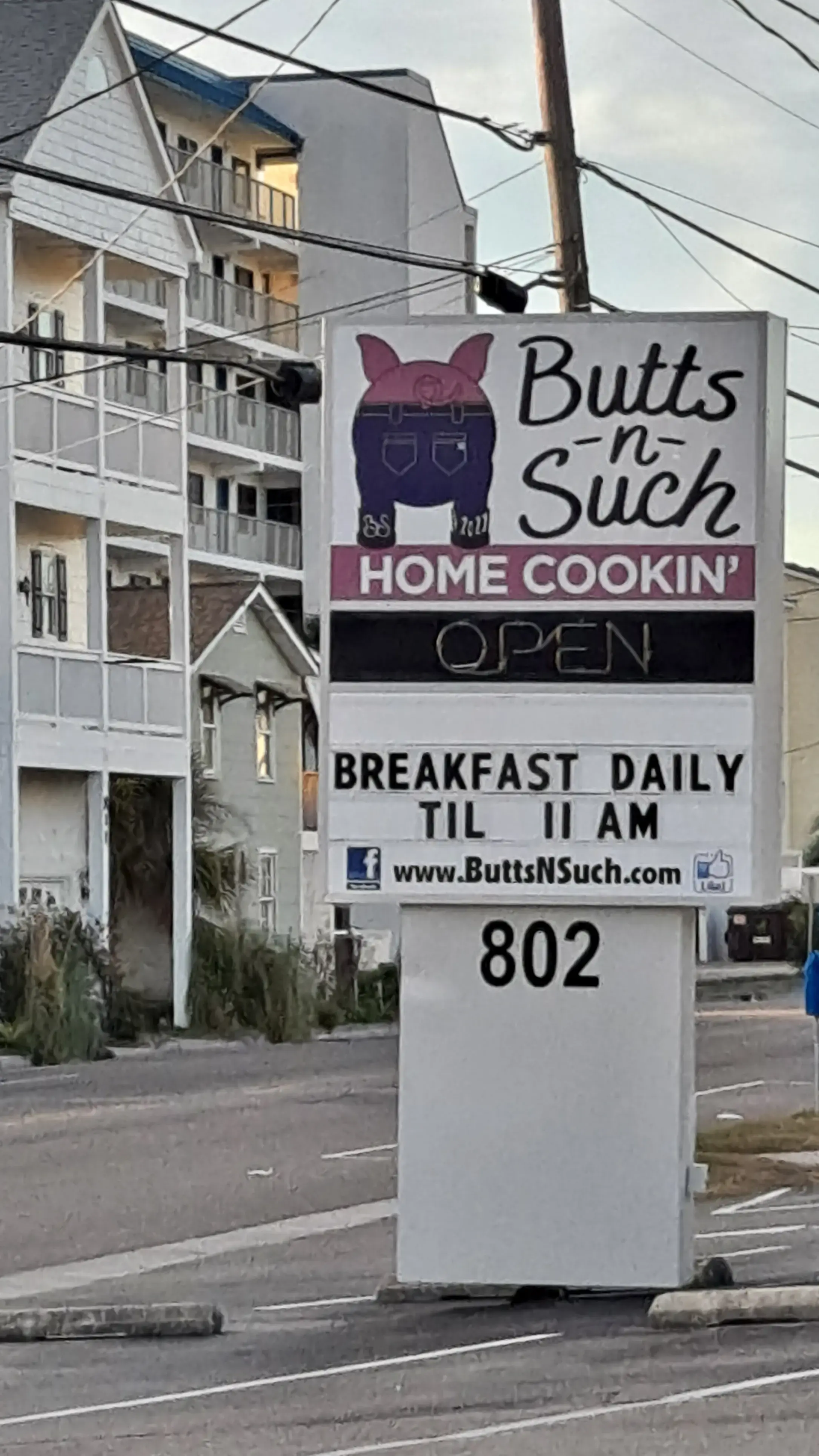 Melissa's Coin Laundry thumbnail 10