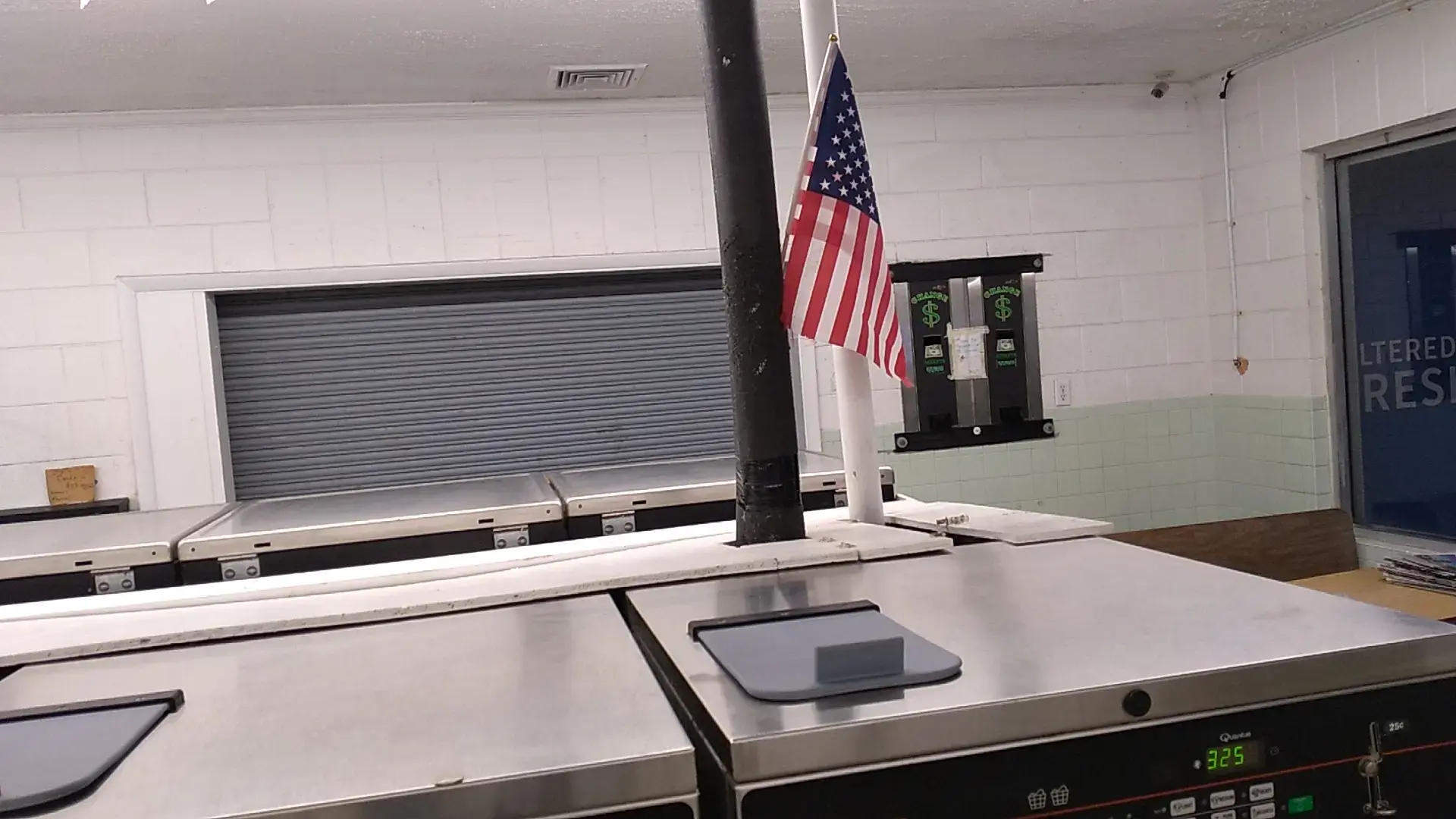 Melissa's Coin Laundry thumbnail 12