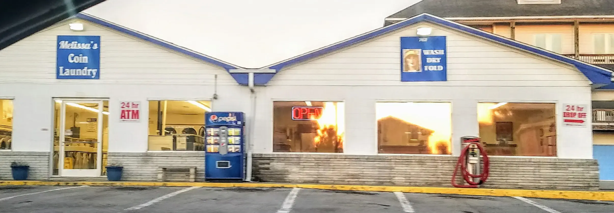 Melissa's Coin Laundry thumbnail 16