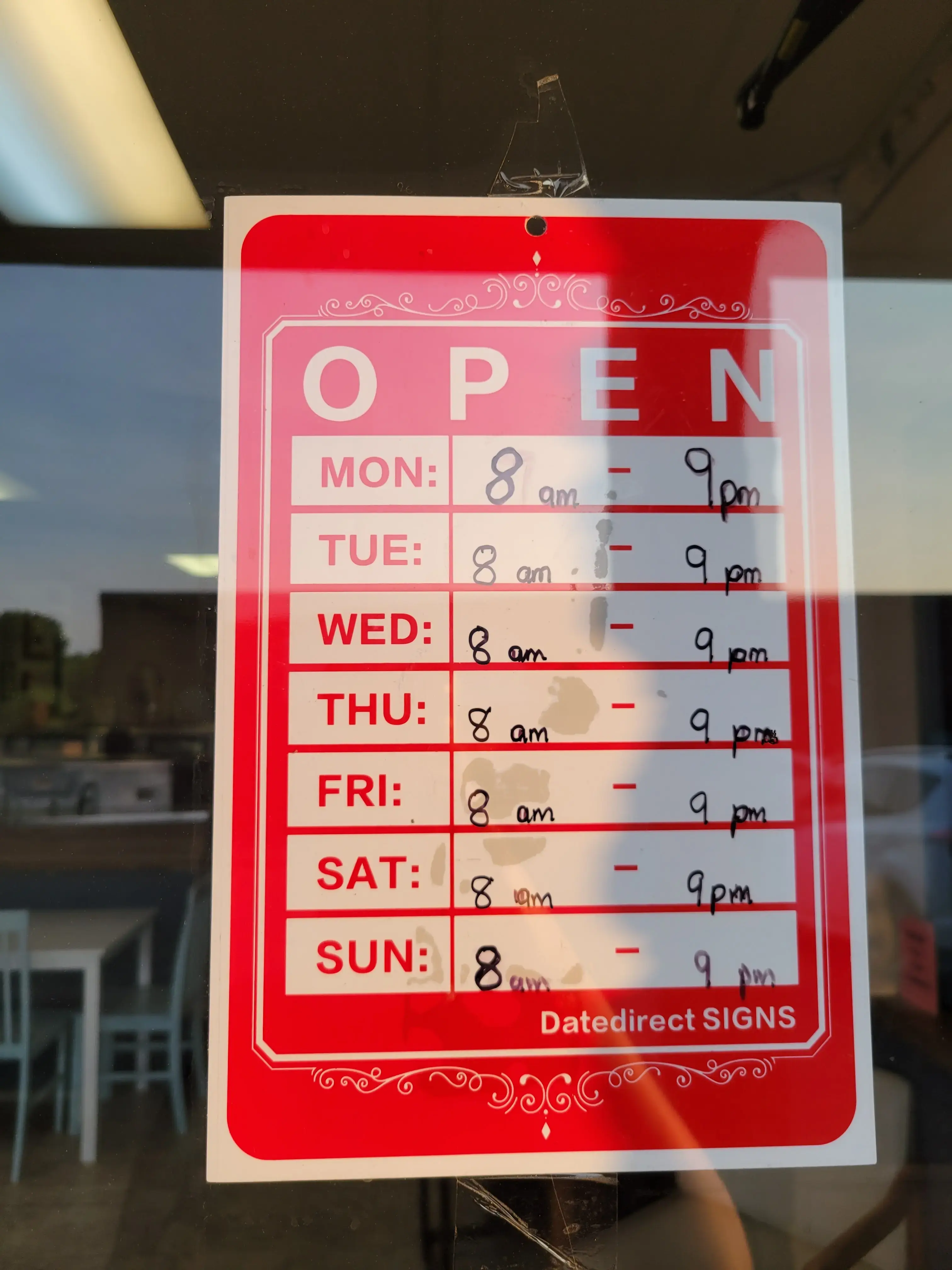 Mellett Plaza Laundry Express - Image 12