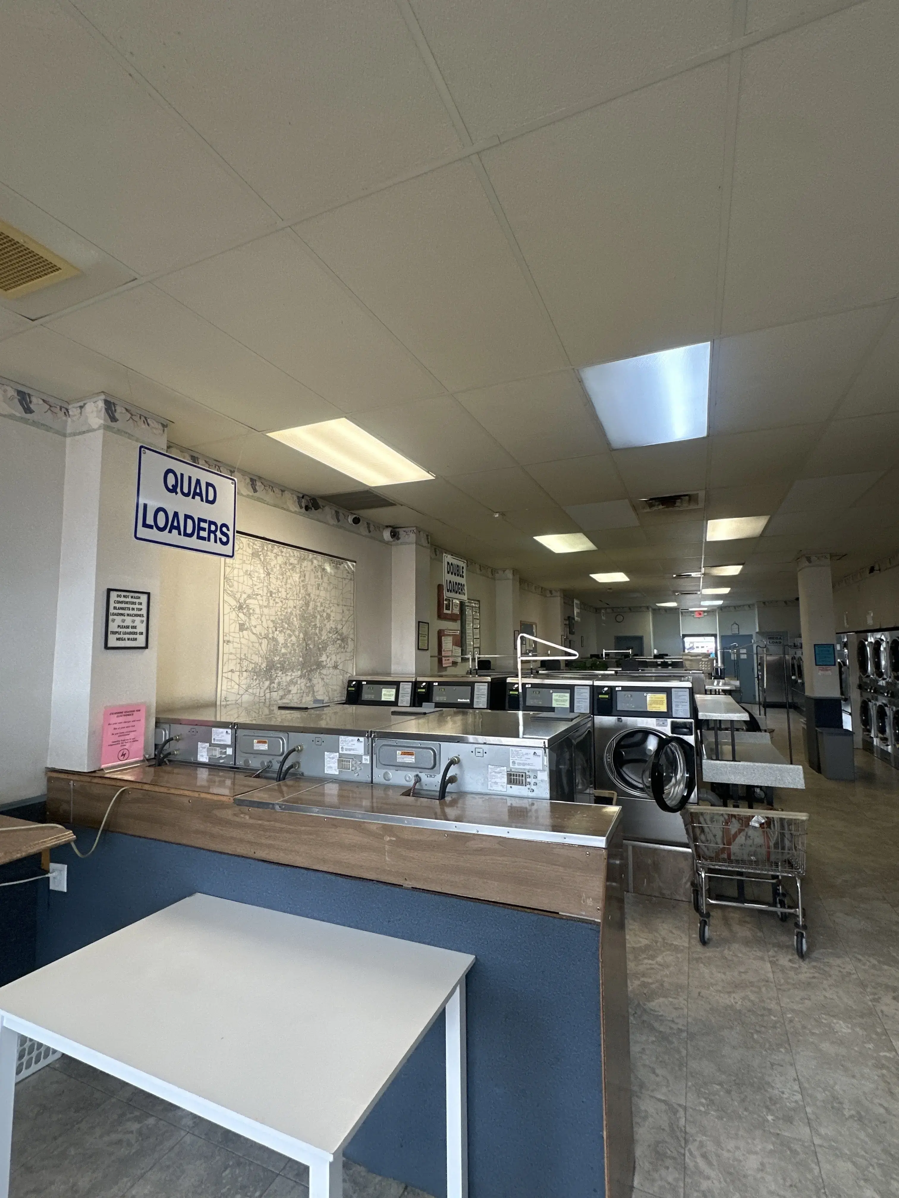 Mellett Plaza Laundry Express thumbnail 4