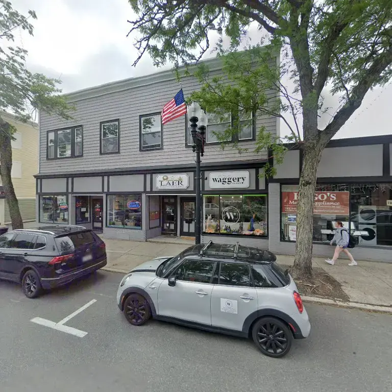 Melrose Laundromat - Image 17