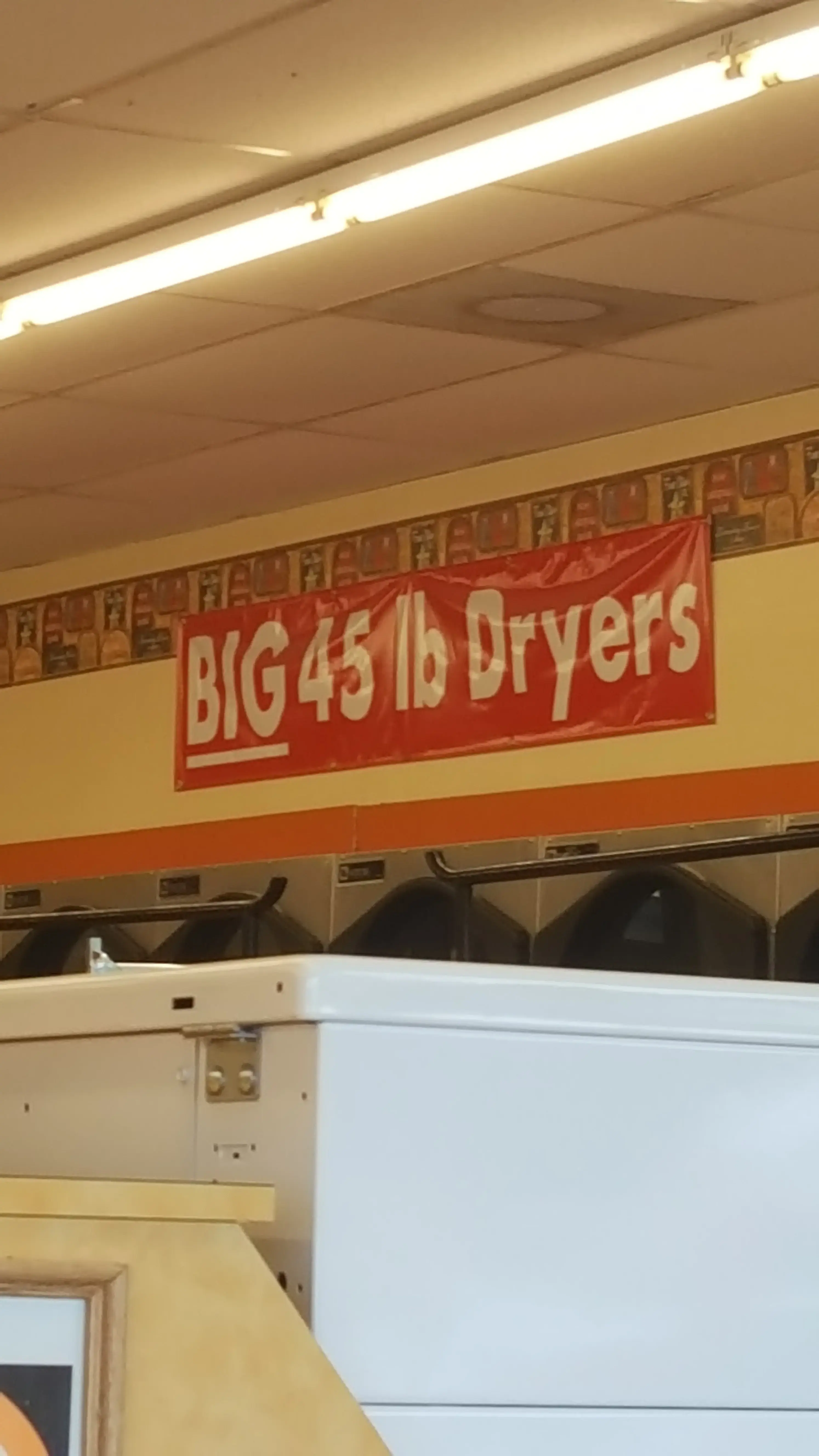 Merchant Drive Laundromat - Image 15