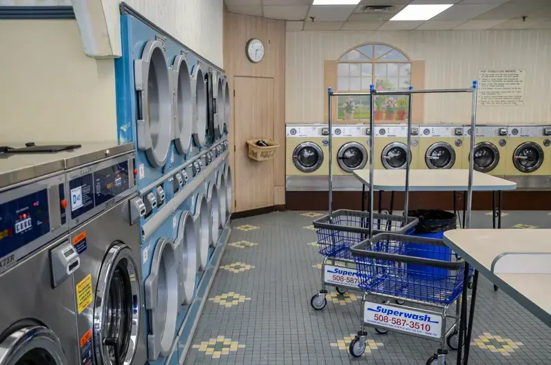 Merchants Common Superwash Laundromat thumbnail 2