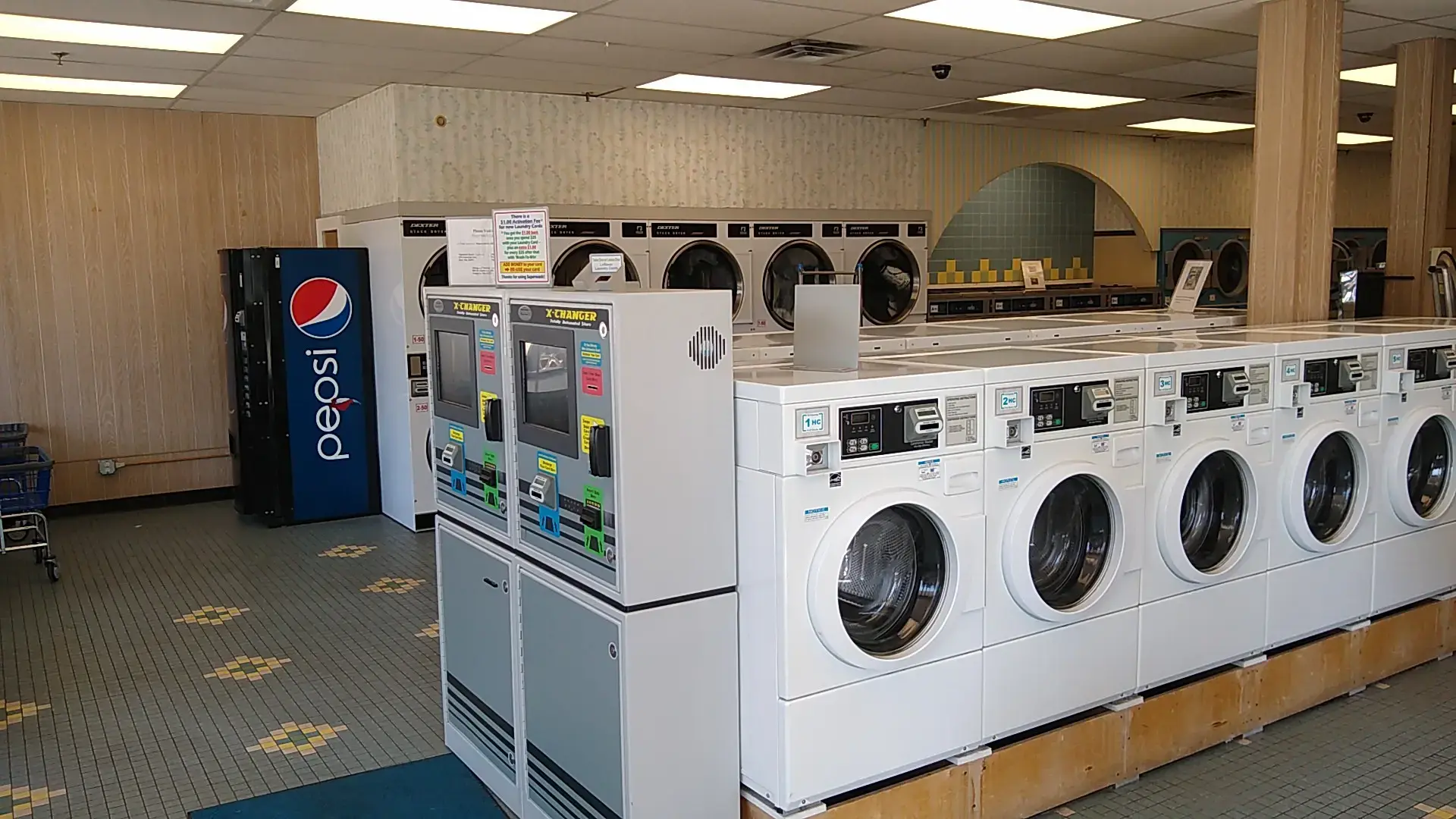 Merchants Common Superwash Laundromat thumbnail 14