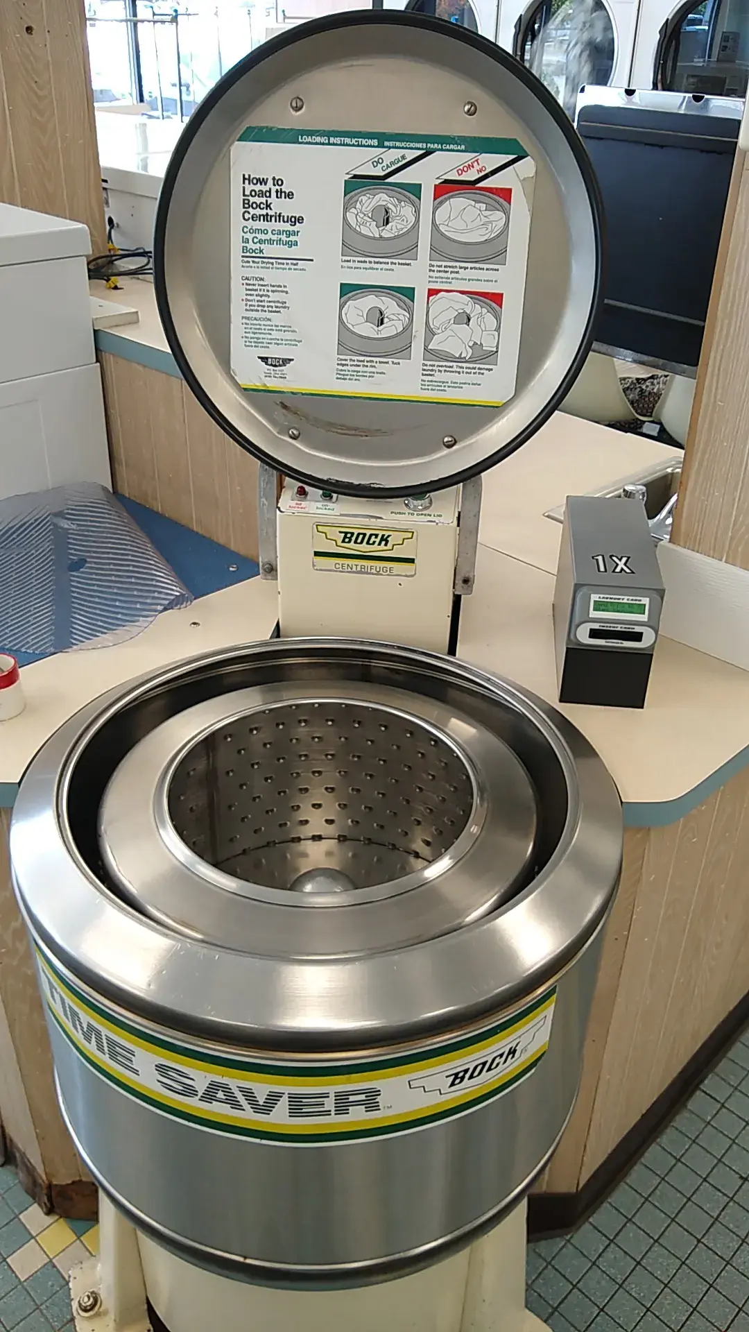 Merchants Common Superwash Laundromat thumbnail 6