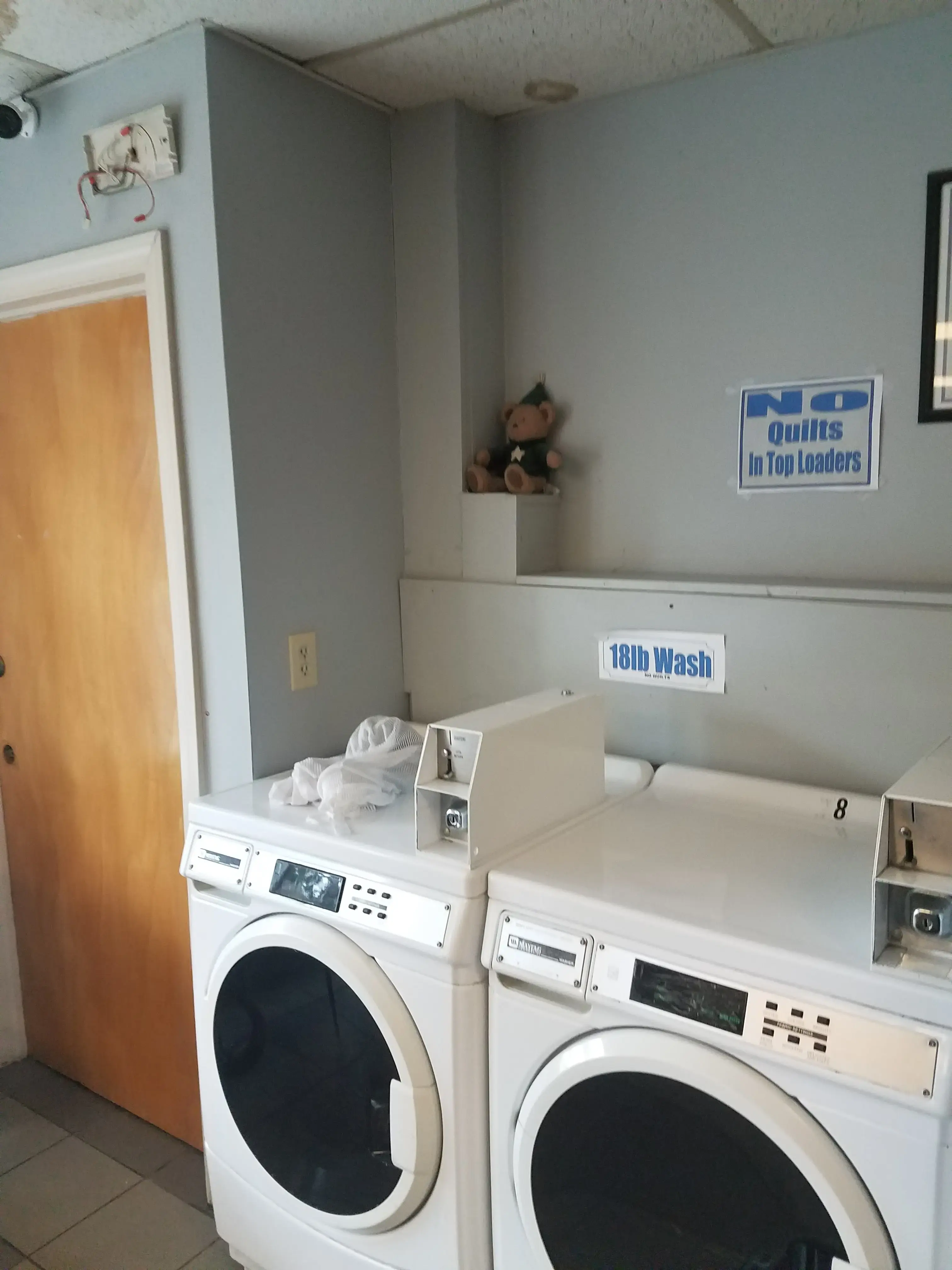 Meriden Laundry Center - Image 5