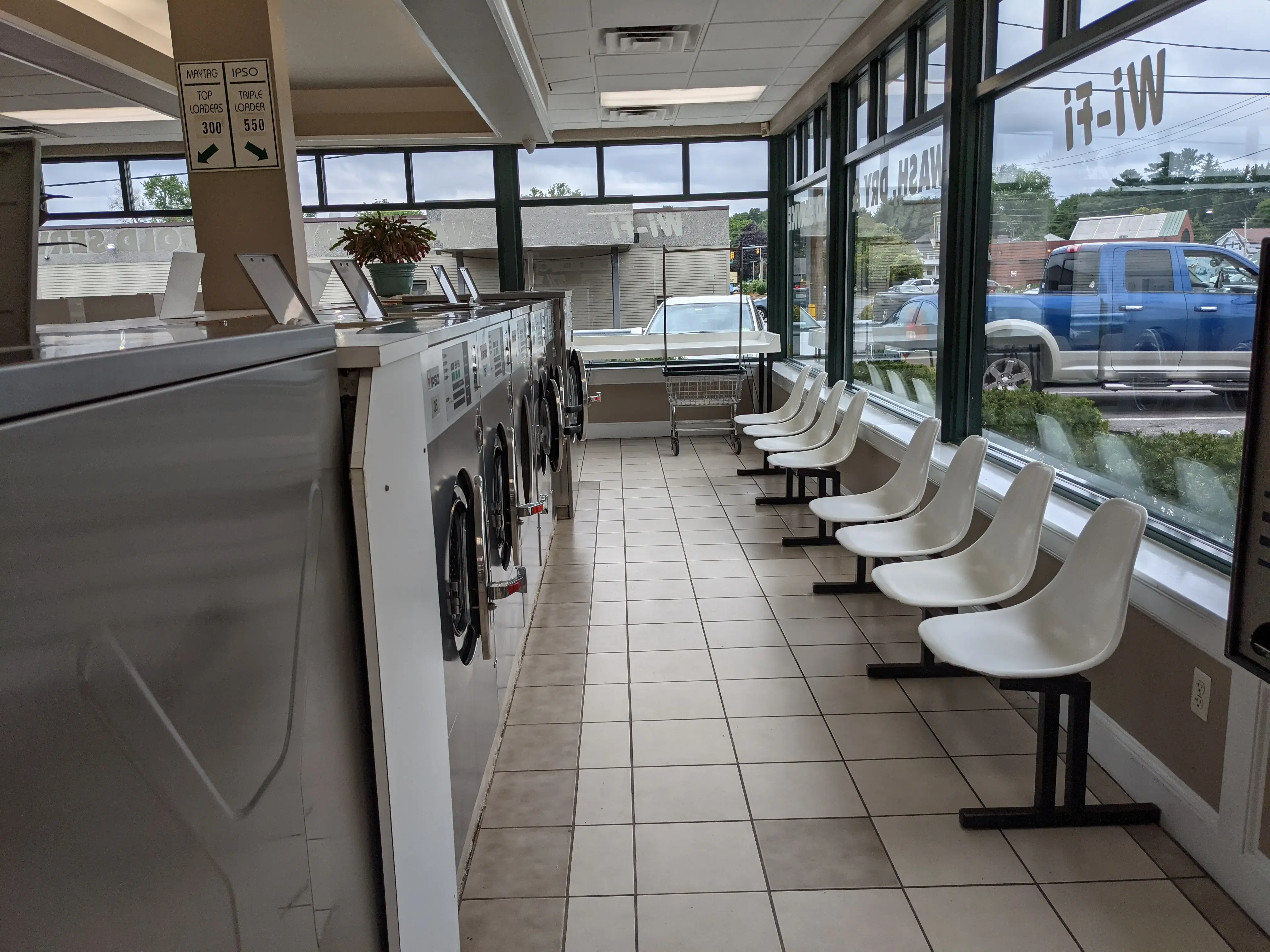 Merrimac Laundromat & Car Wash thumbnail 10