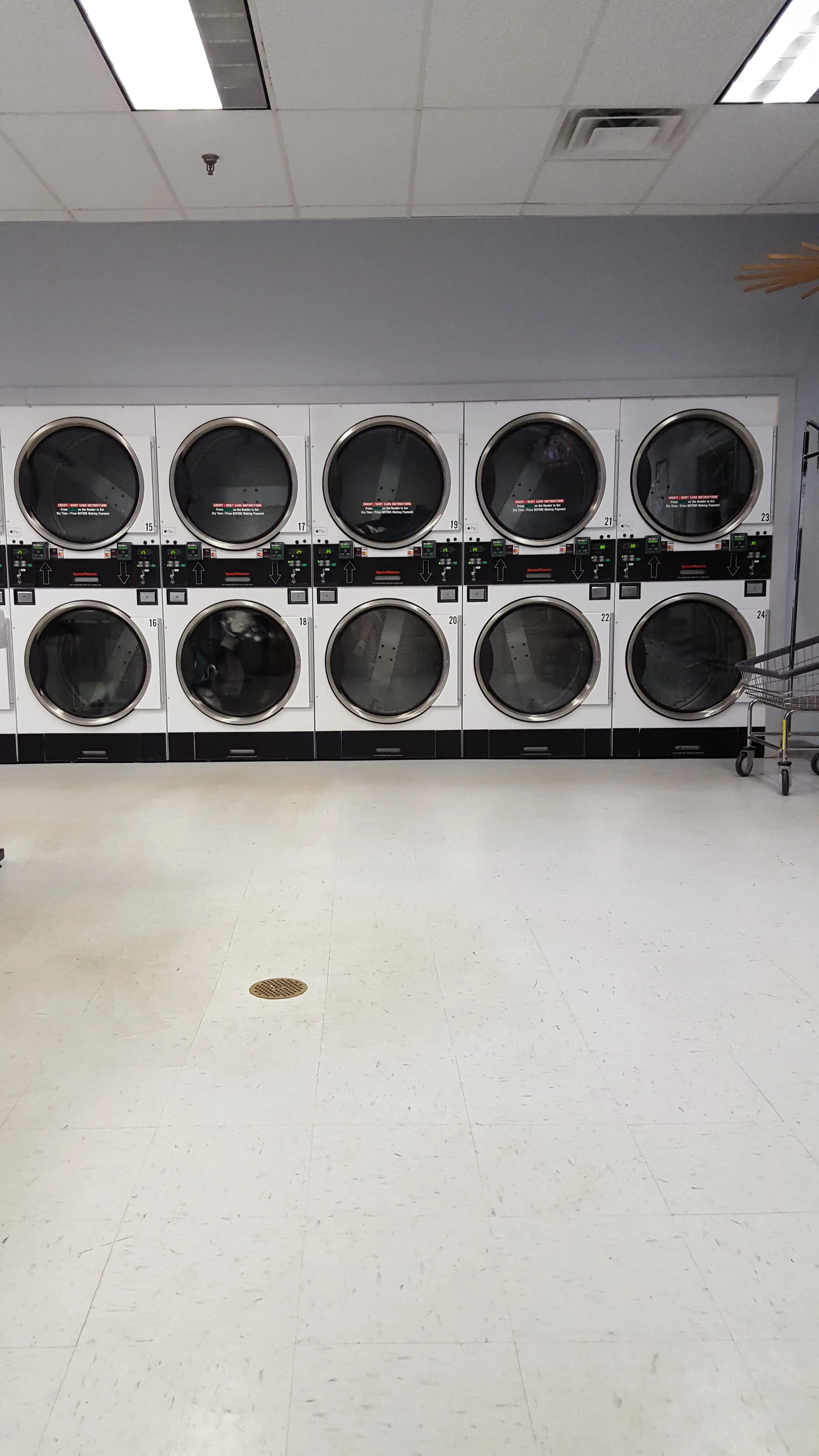 Merrimack Commons Laundromat - Image 6