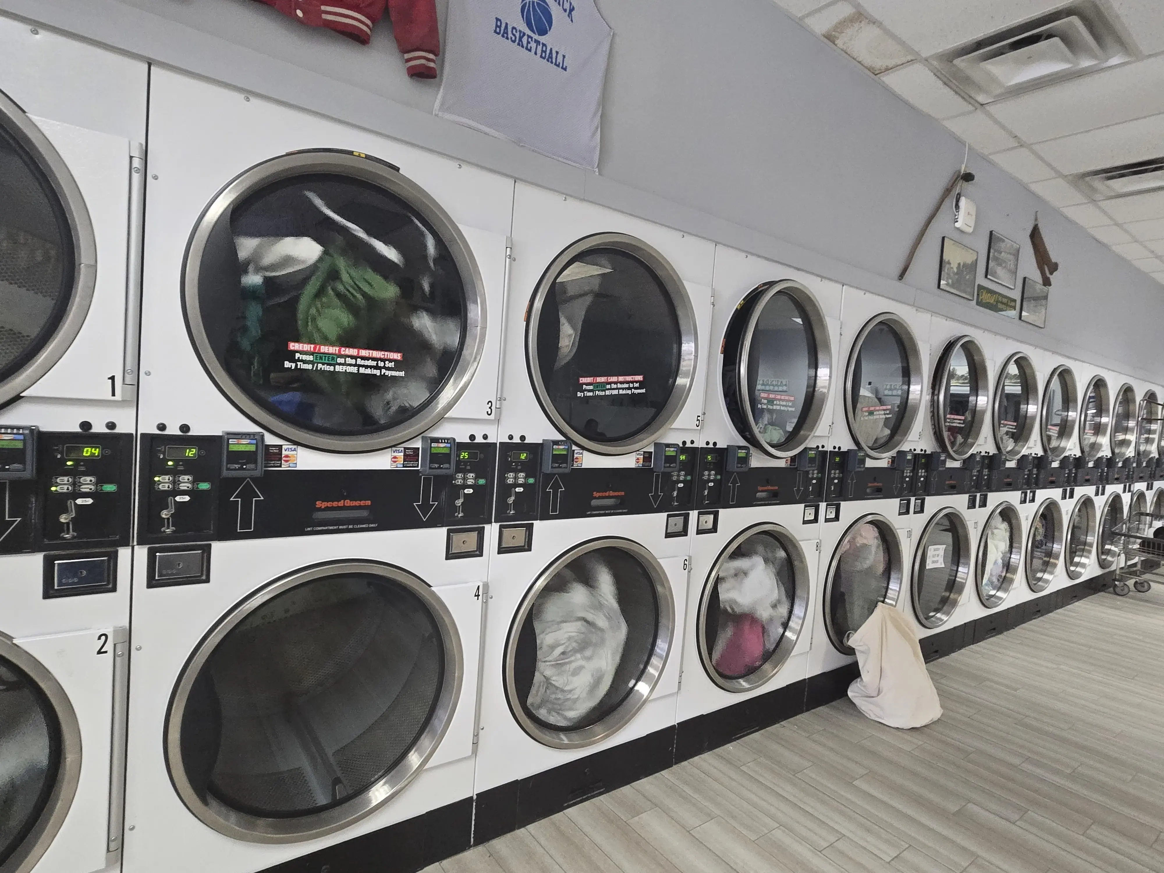 Merrimack Commons Laundromat thumbnail 12