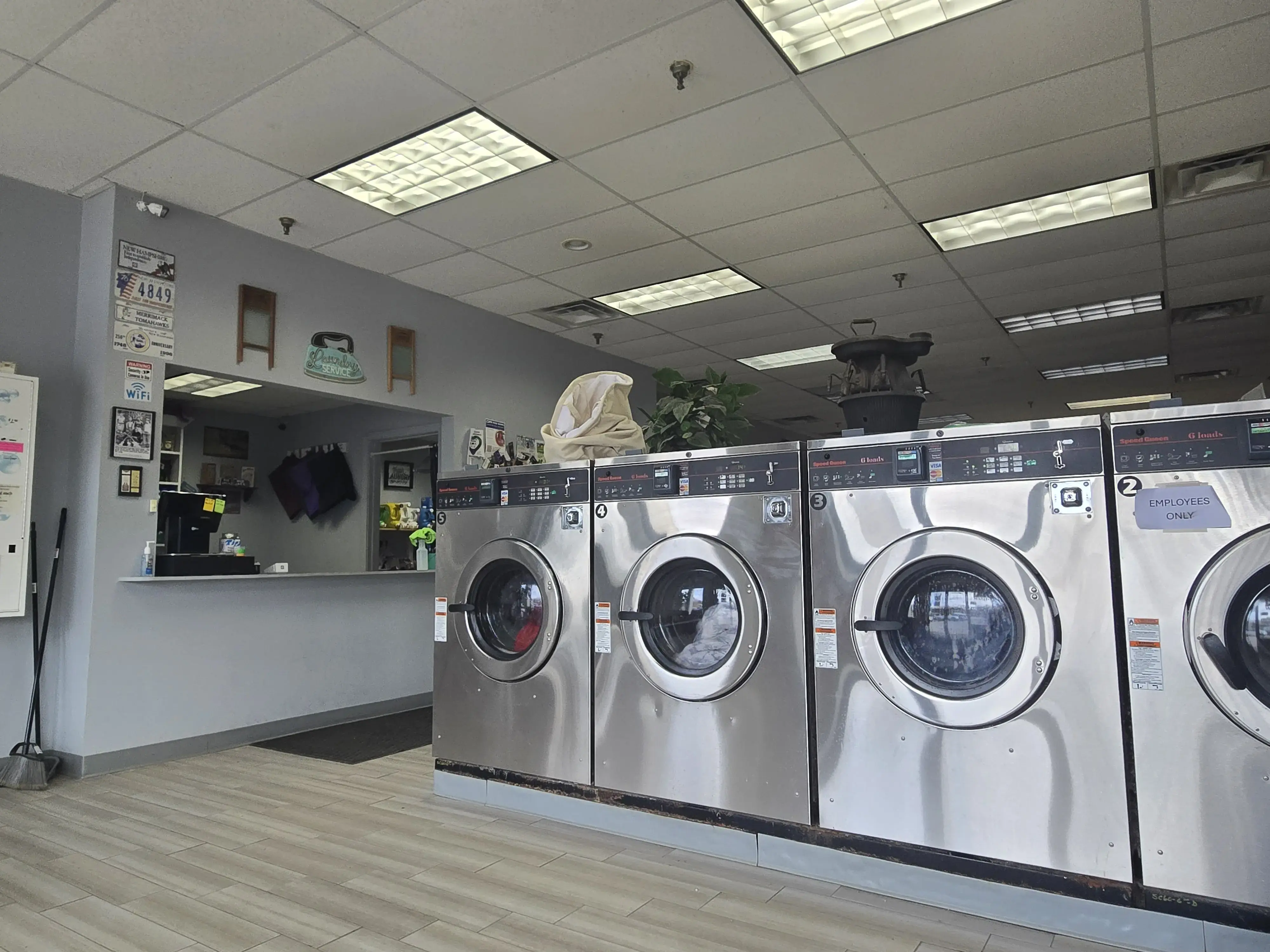 Merrimack Commons Laundromat location
