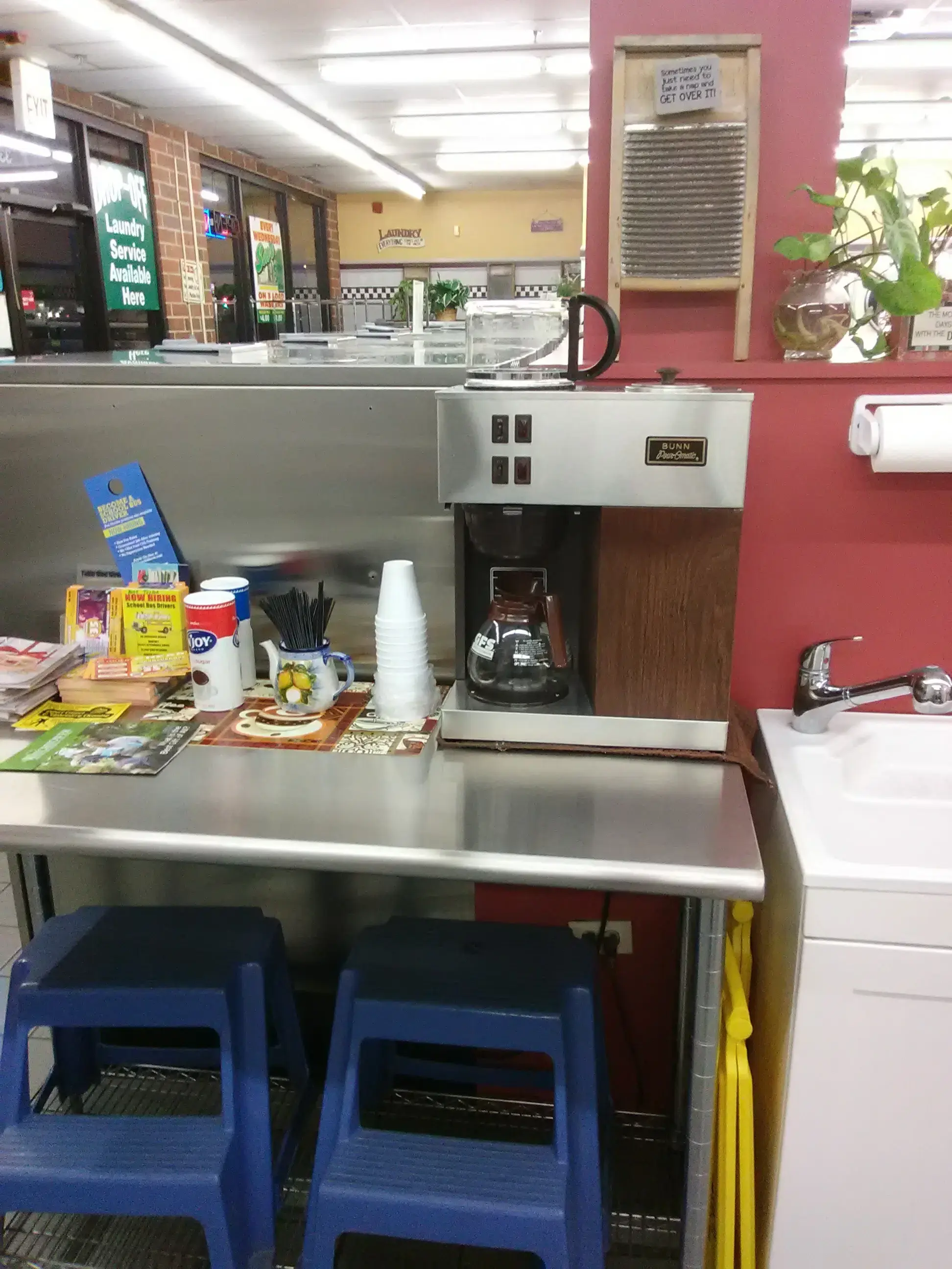 Merrionette Park Coin Laundry thumbnail 8