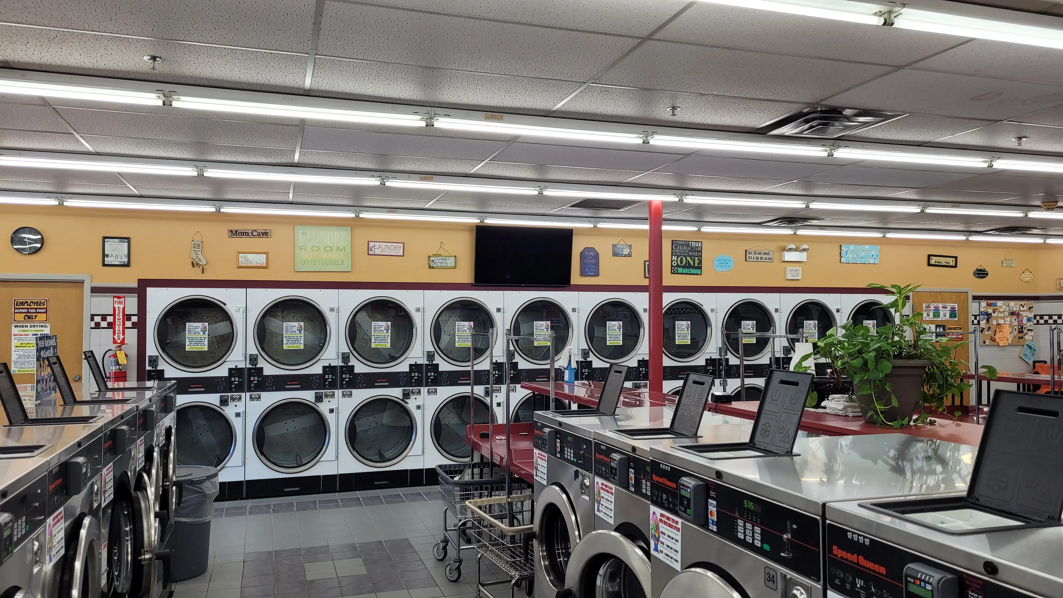 Merrionette Park Coin Laundry - Image 1