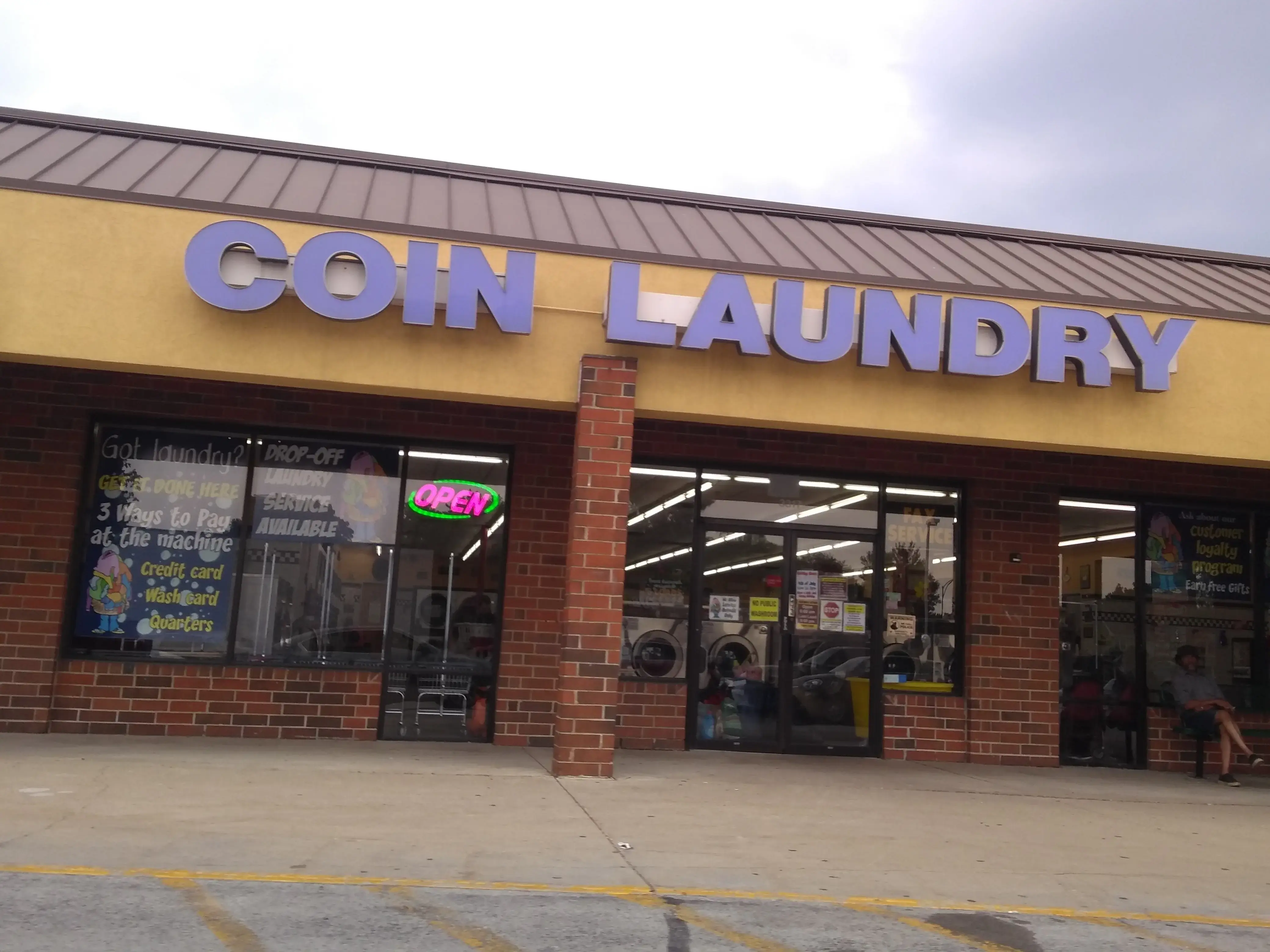 Merrionette Park Coin Laundry thumbnail 12
