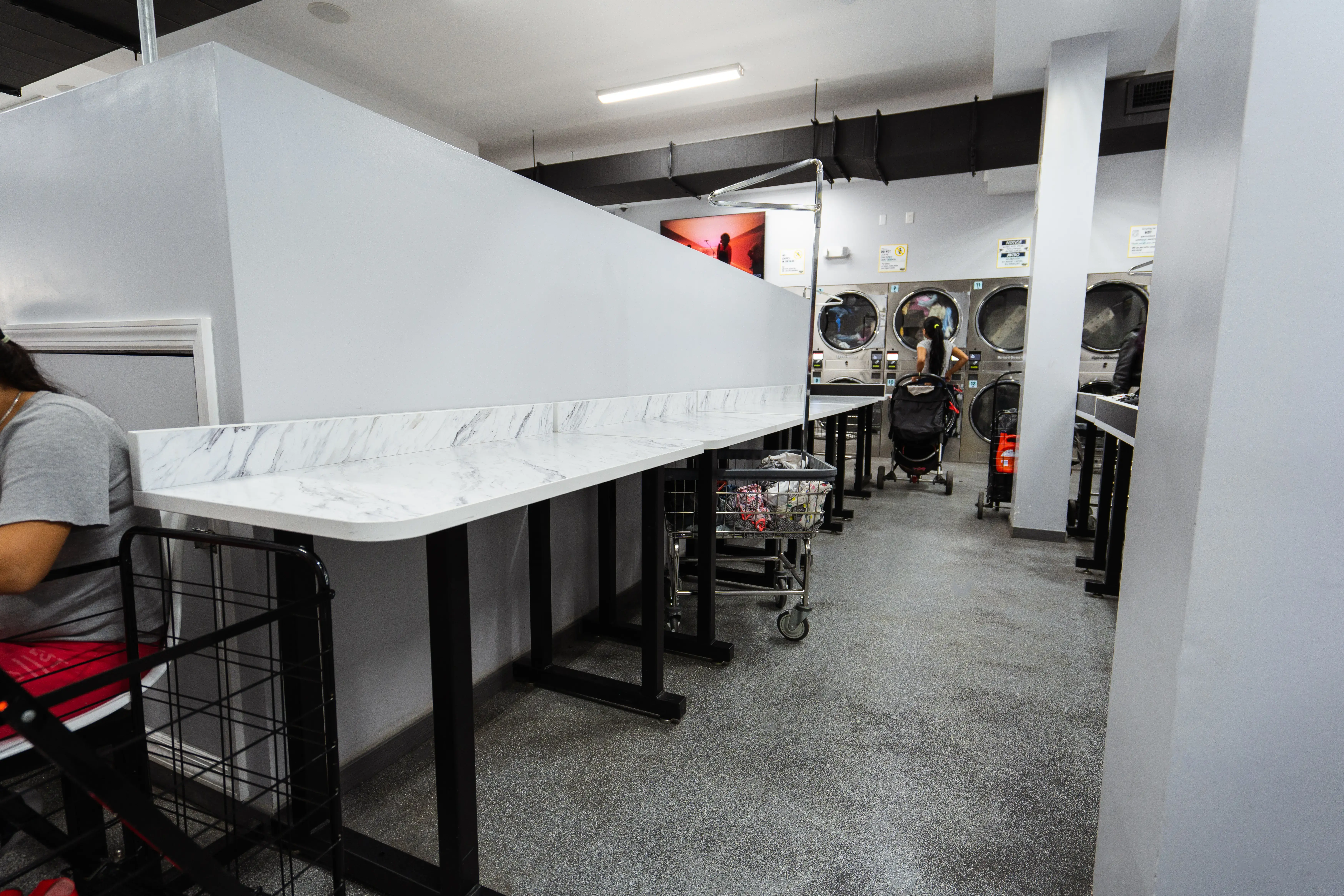 Metro Clean Super Laundromat thumbnail 5