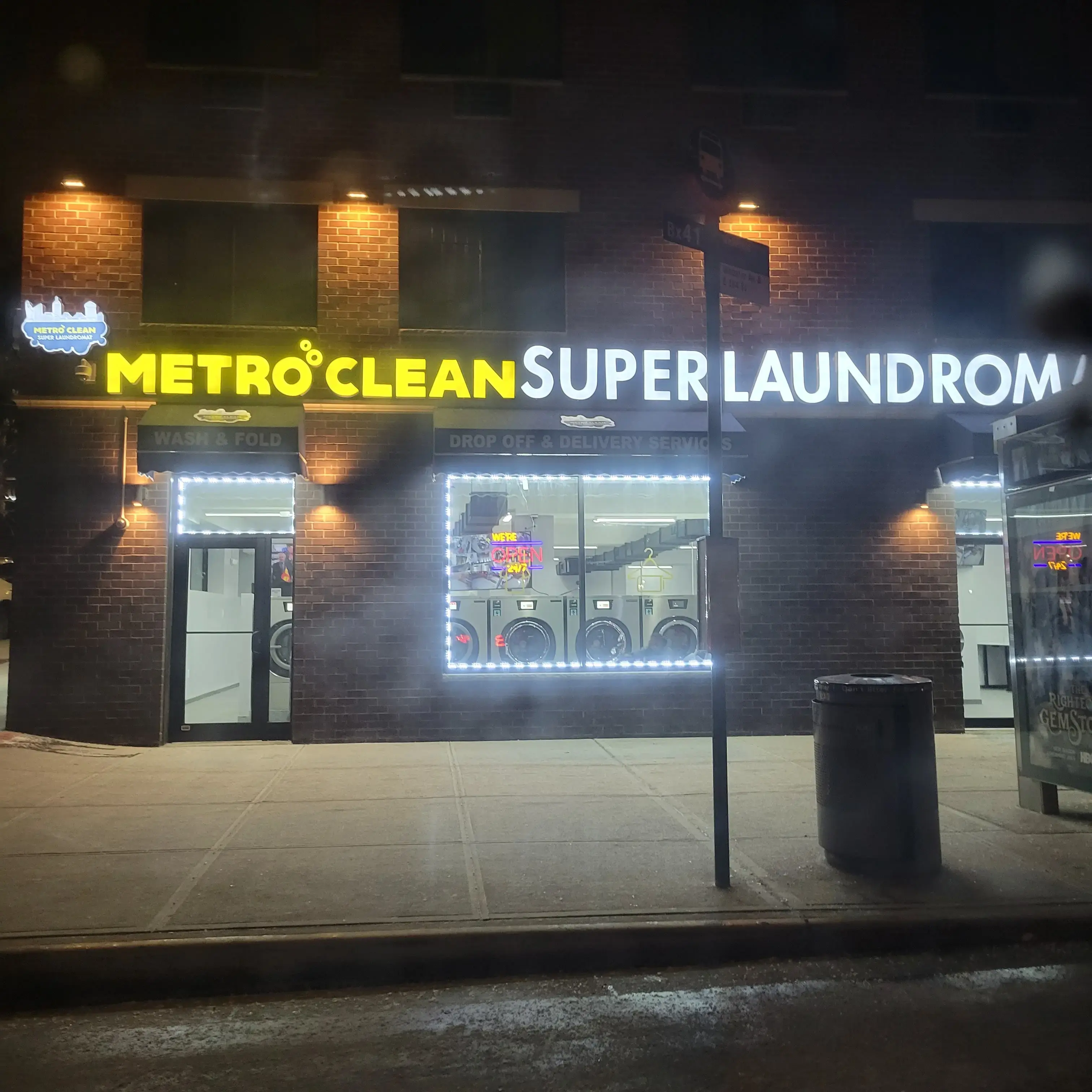 Metro Clean Super Laundromat - Image 13