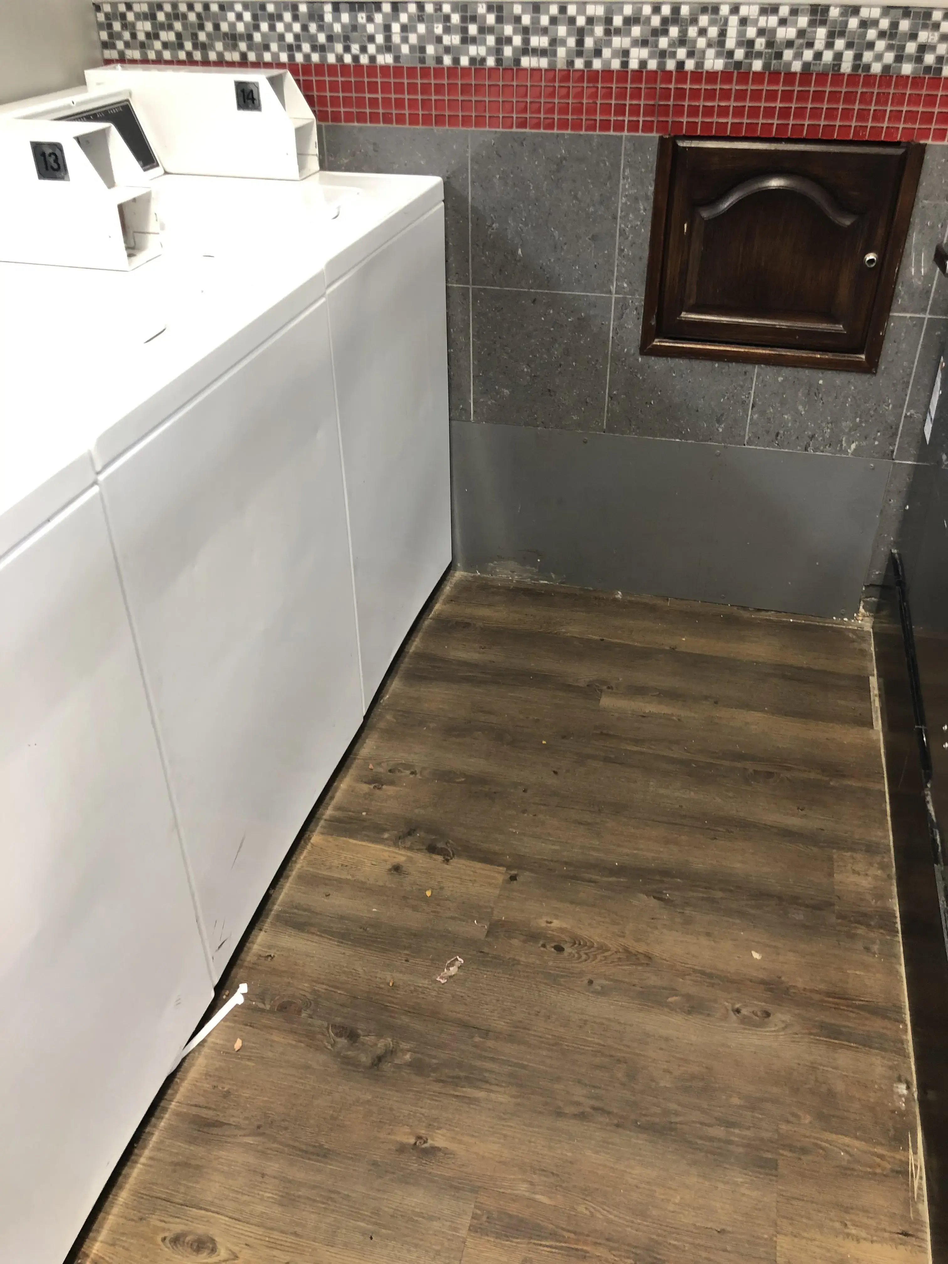 Metro Wash Laundromat thumbnail 11