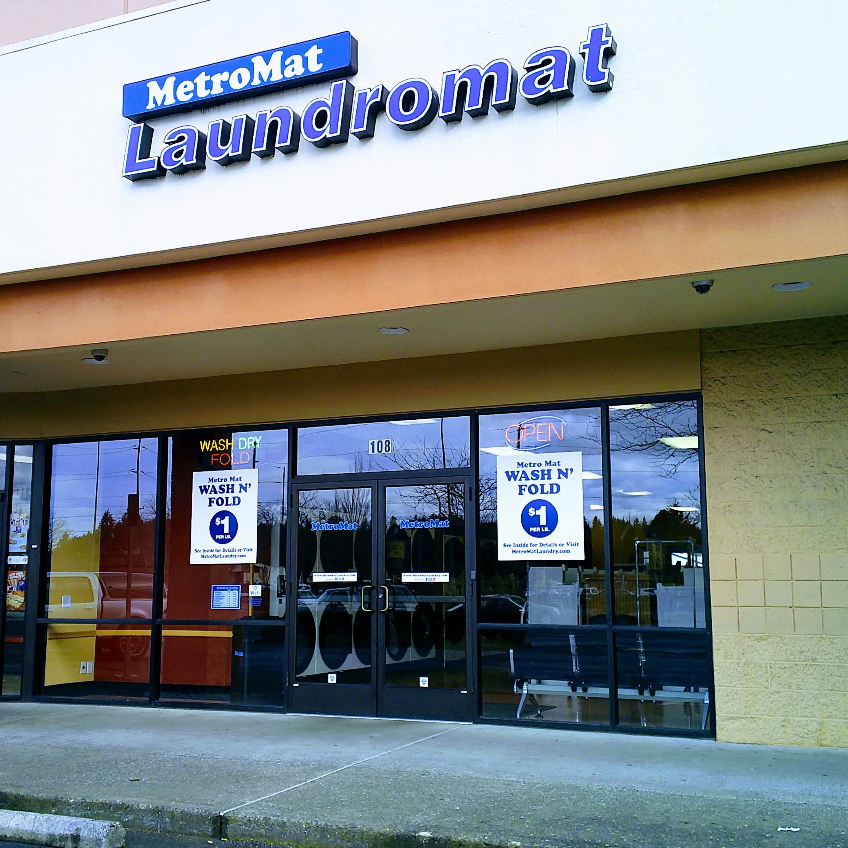 MetroMat Laundromat thumbnail 4