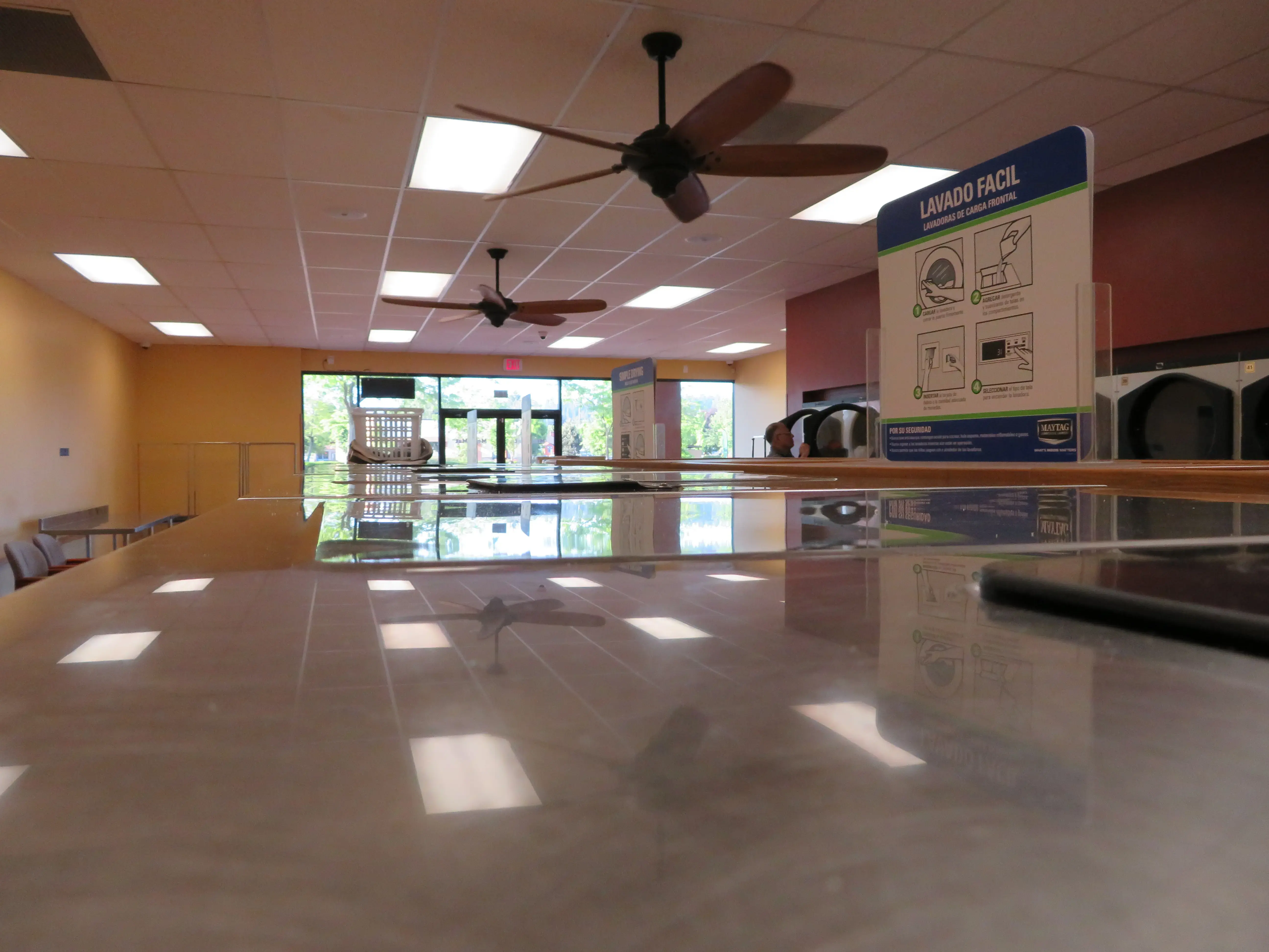 MetroMat Laundromat thumbnail 11