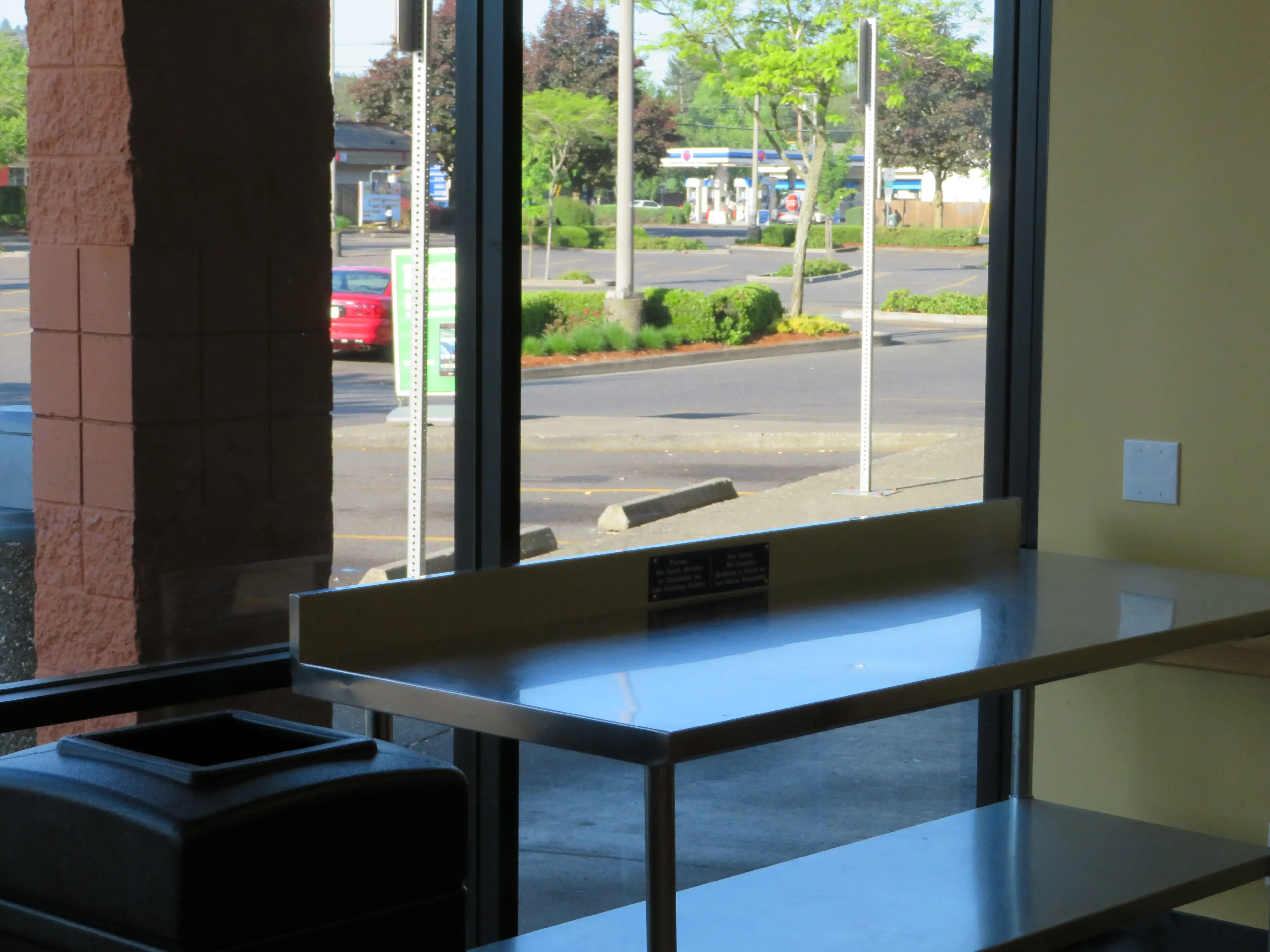 MetroMat Laundromat thumbnail 13