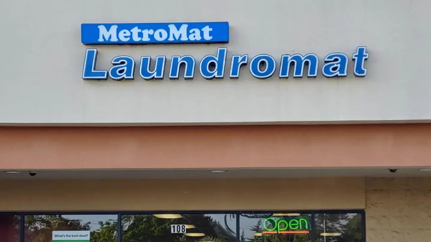 MetroMat Laundromat thumbnail 1