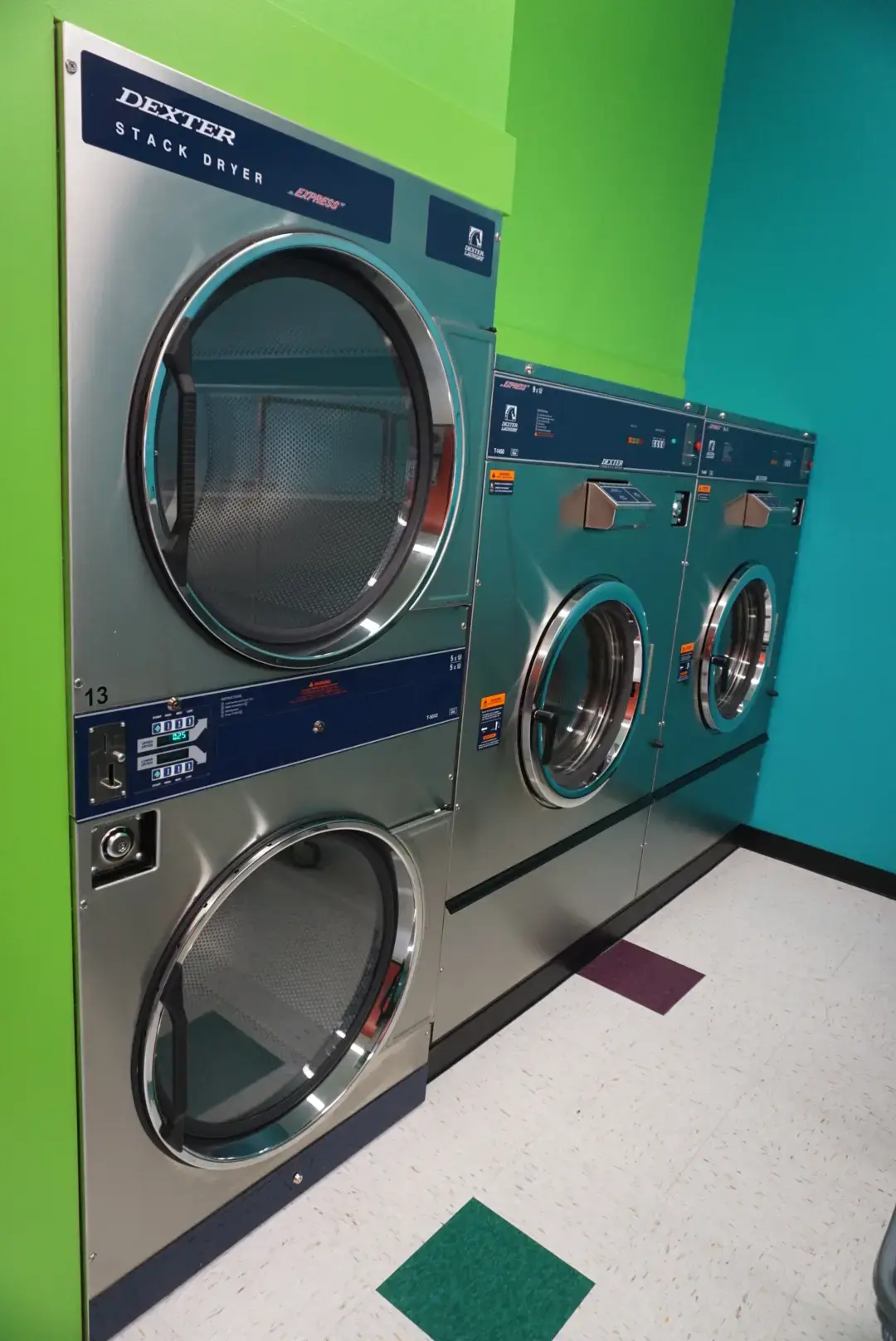 Mi Familia Lavanderia - Laundromat thumbnail 6