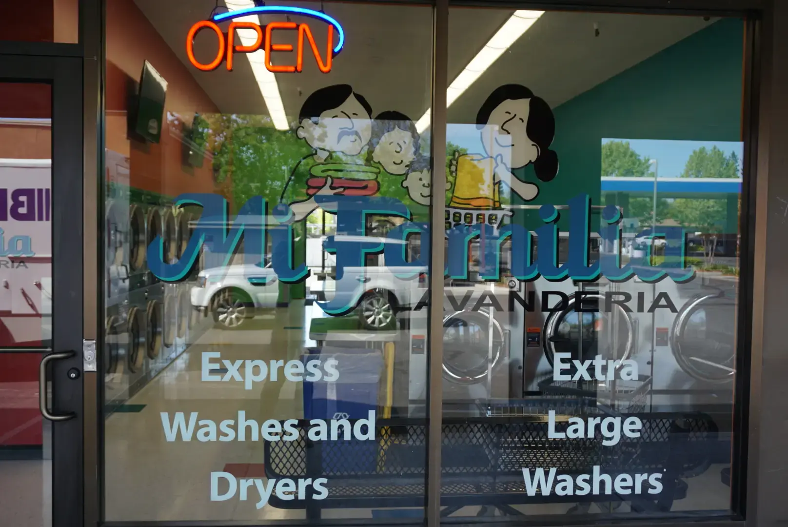 Mi Familia Lavanderia - Laundromat thumbnail 5