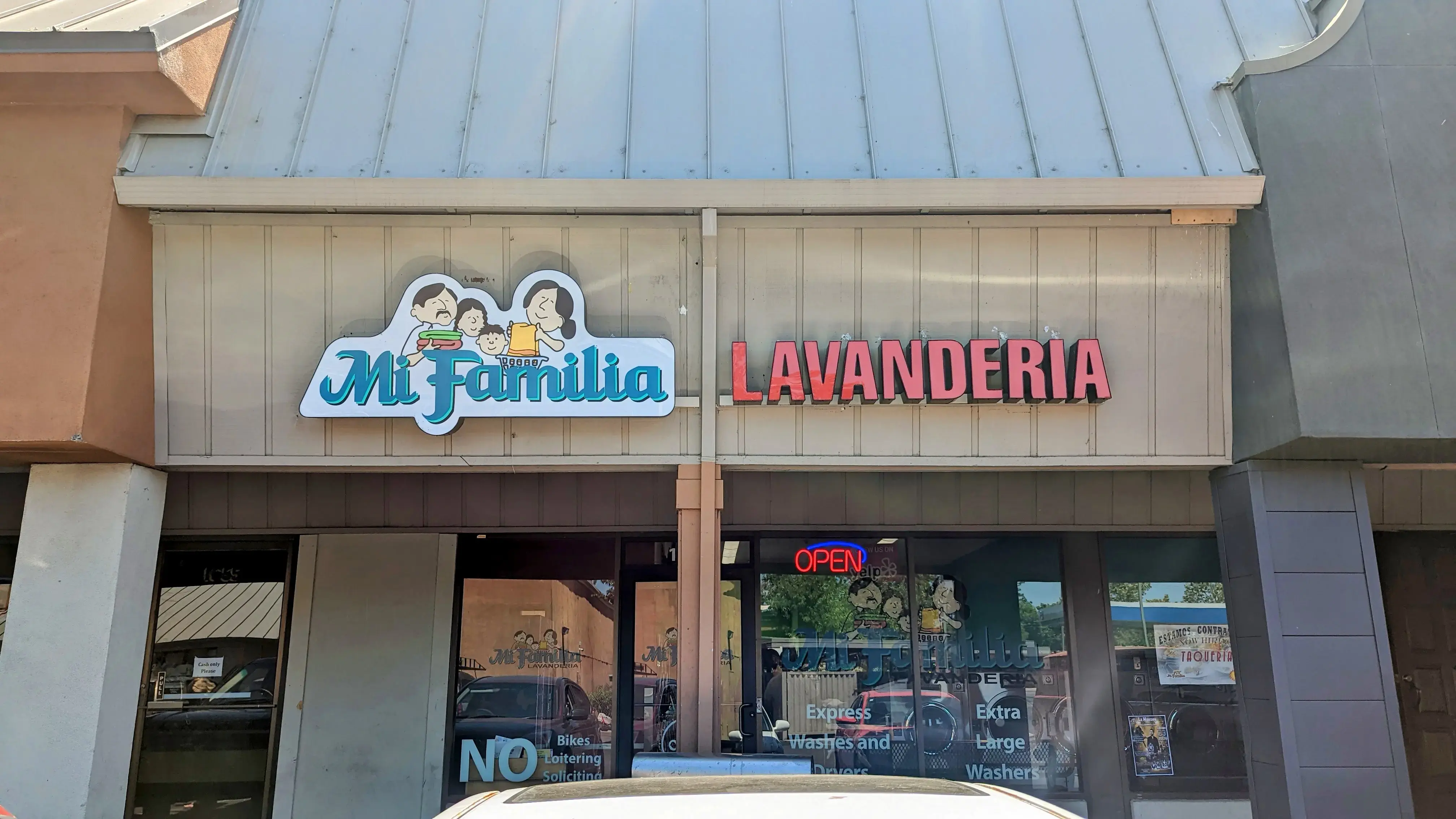 Mi Familia Lavanderia - Laundromat thumbnail 4