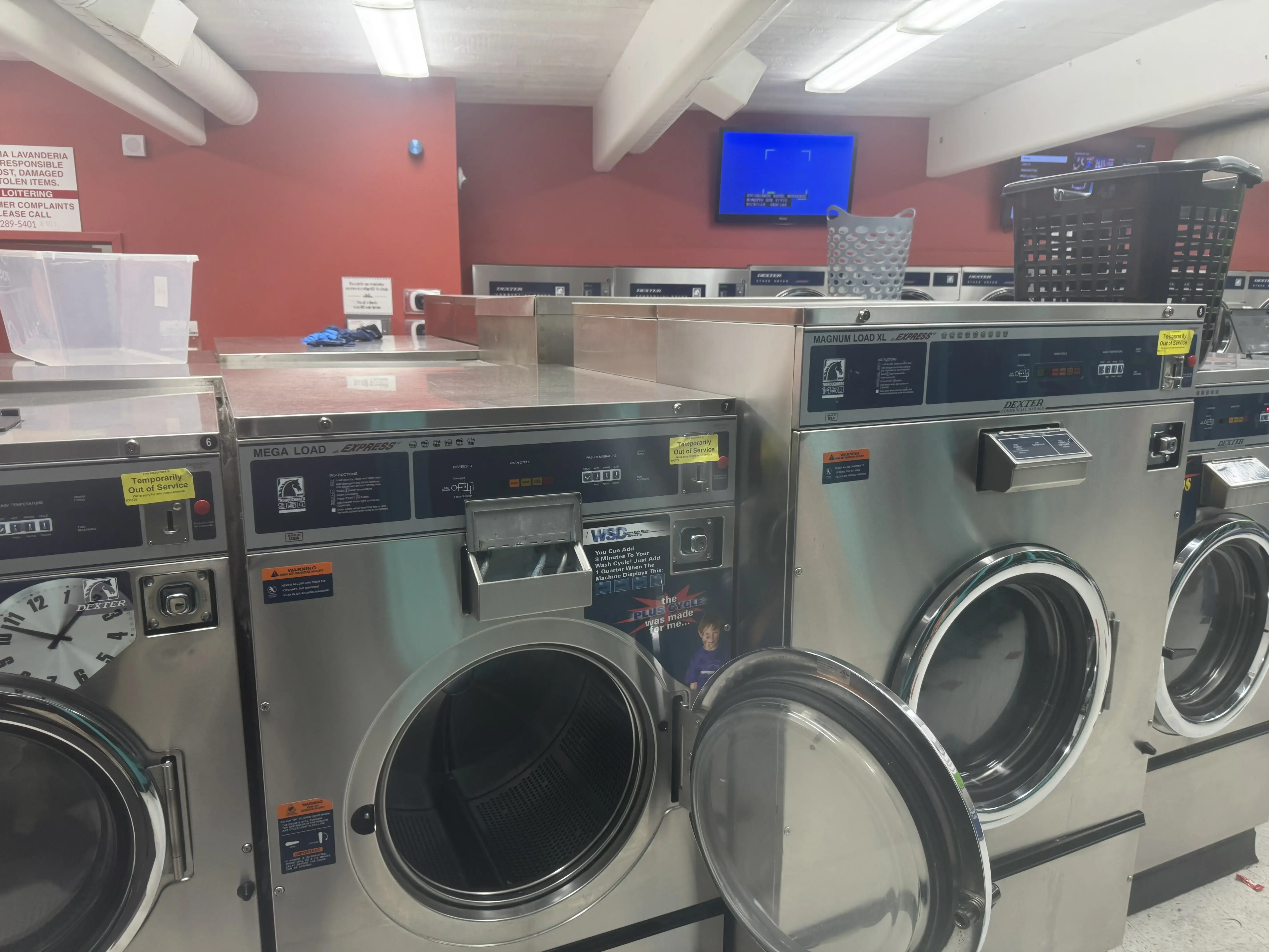 Mi Familia Lavanderia-Laundromat - Image 2