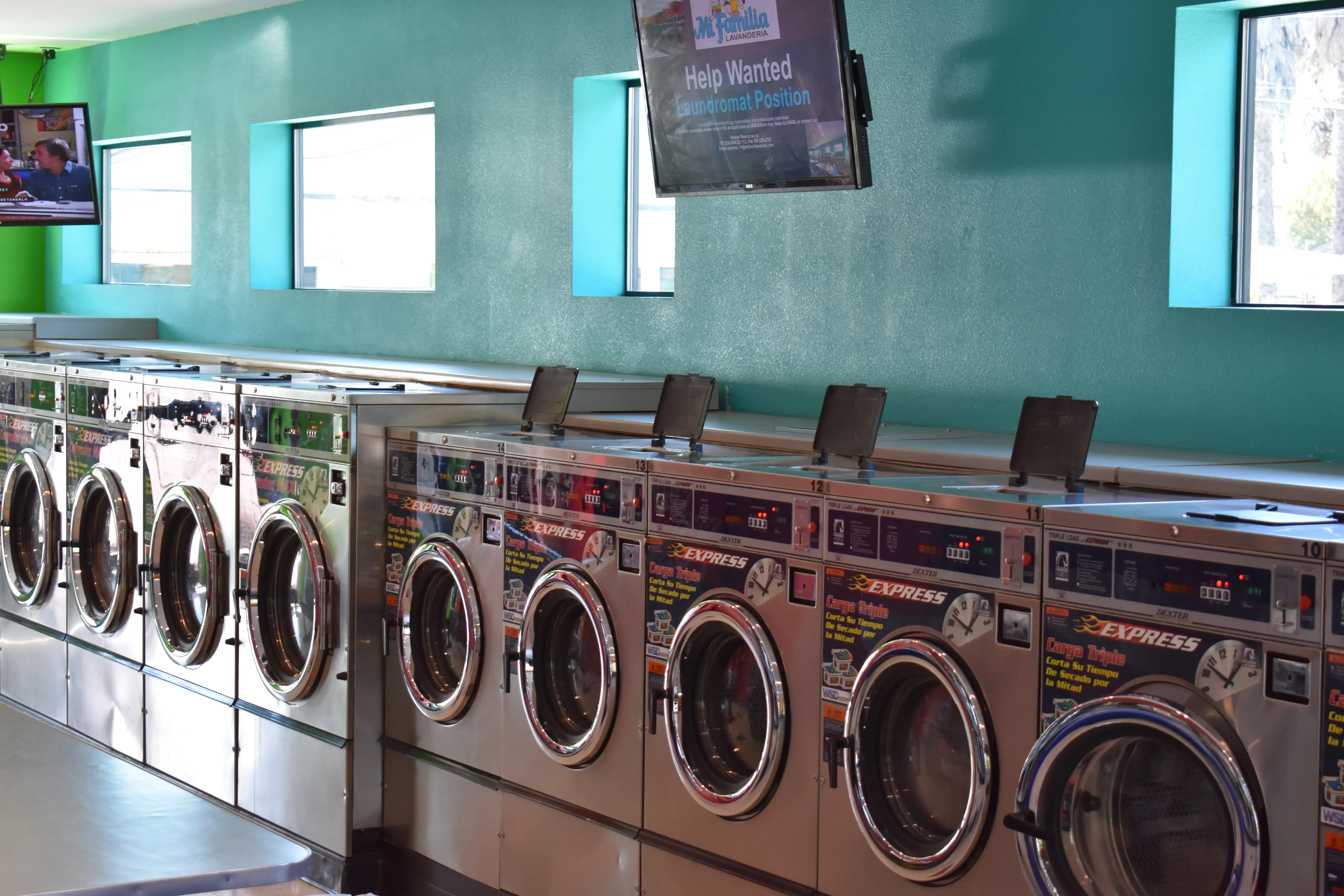 Mi Familia Lavanderia-Laundromat thumbnail 10