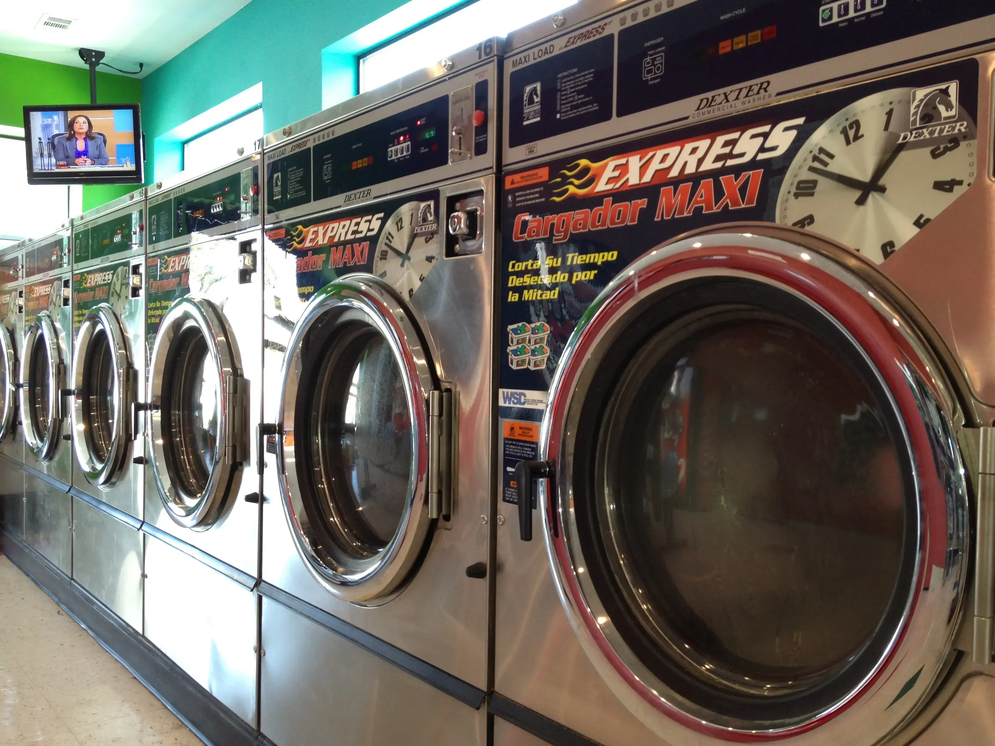 Mi Familia Lavanderia-Laundromat thumbnail 13