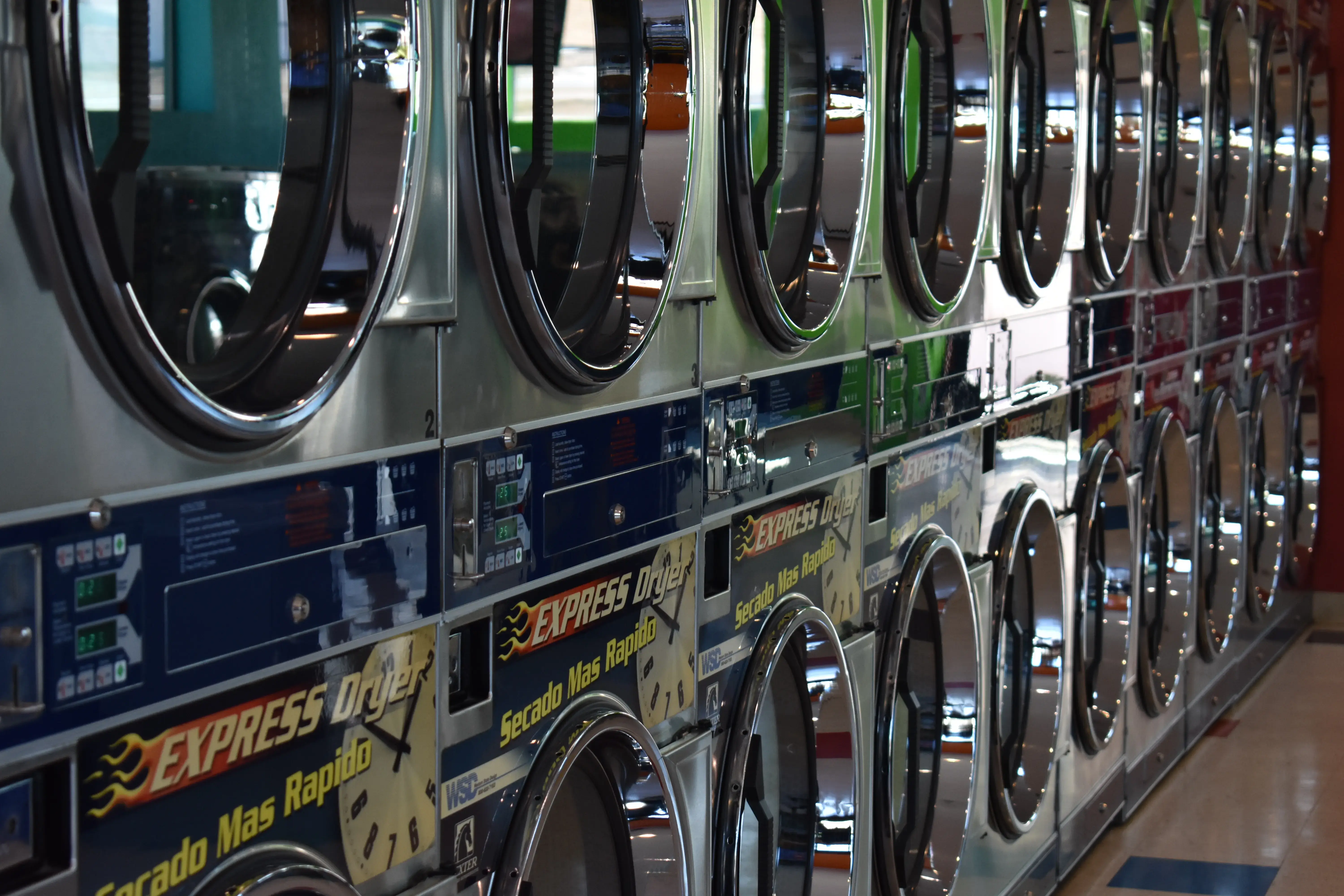 Mi Familia Lavanderia-Laundromat thumbnail 9