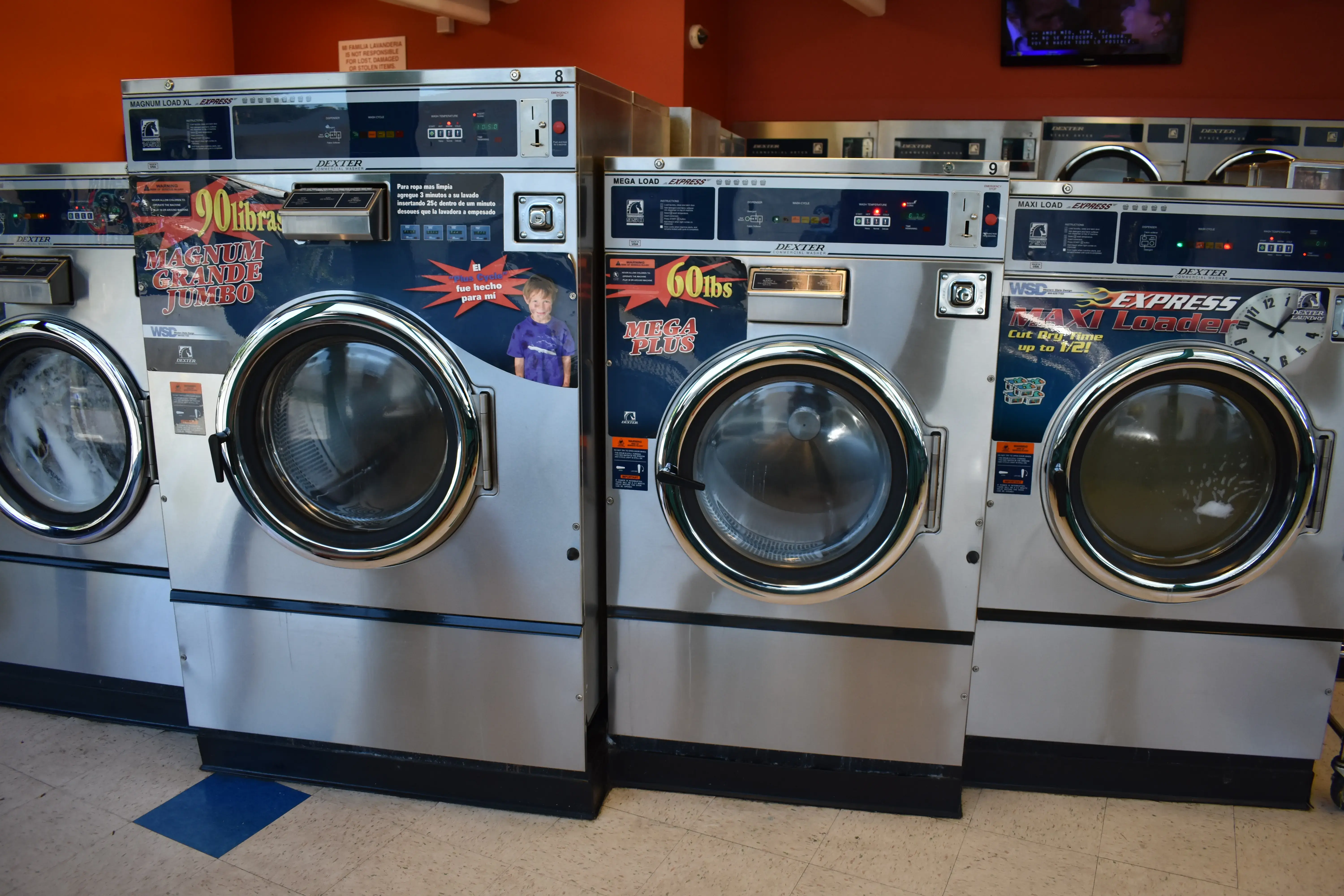Mi Familia Lavanderia-Laundromat thumbnail 12