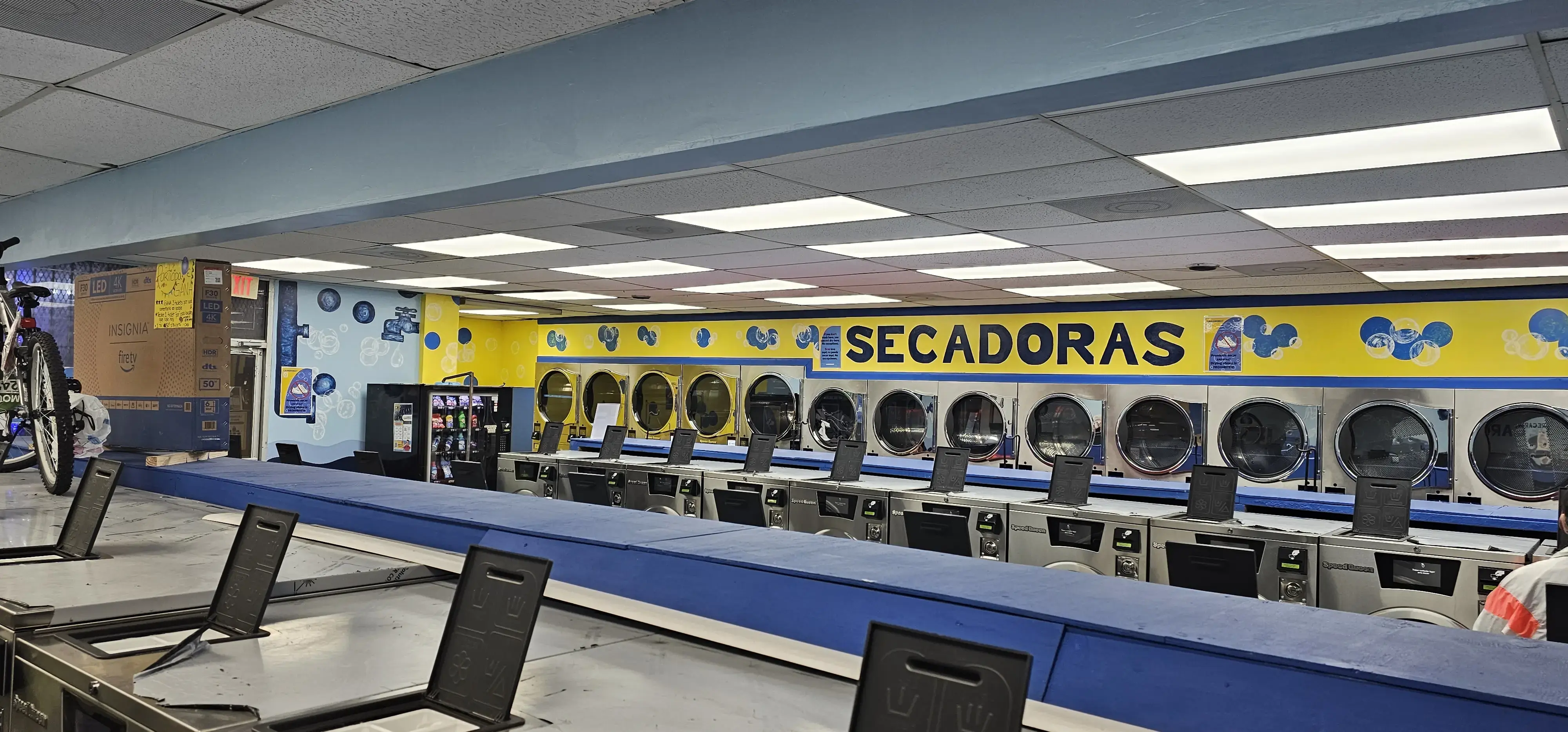 Miami Laundromat thumbnail 7