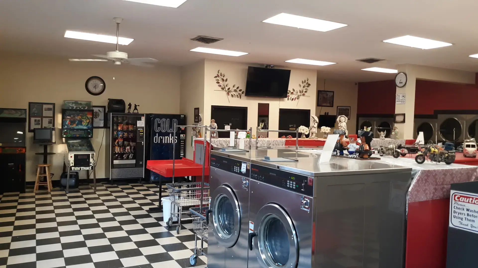 Michigan Coin Laundry location