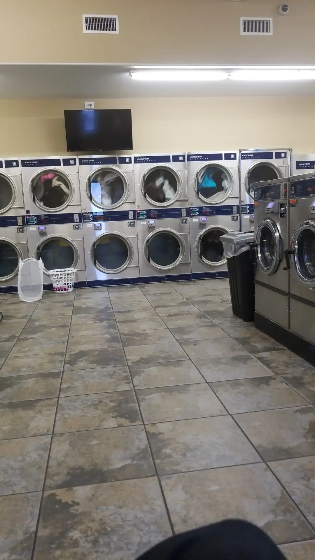 Michigan Square Laundromat thumbnail 17