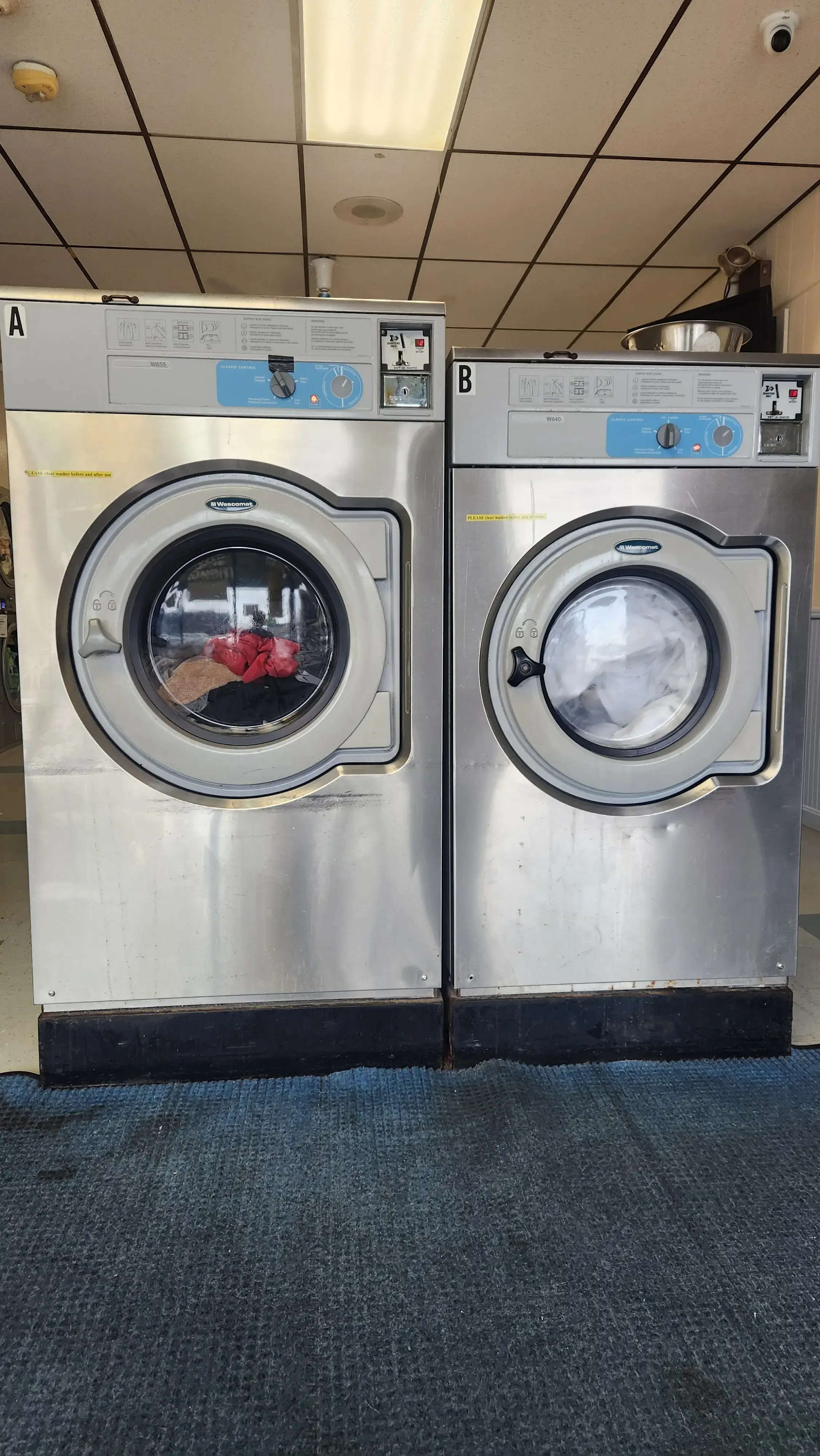 Micki's Laundromat - Image 8