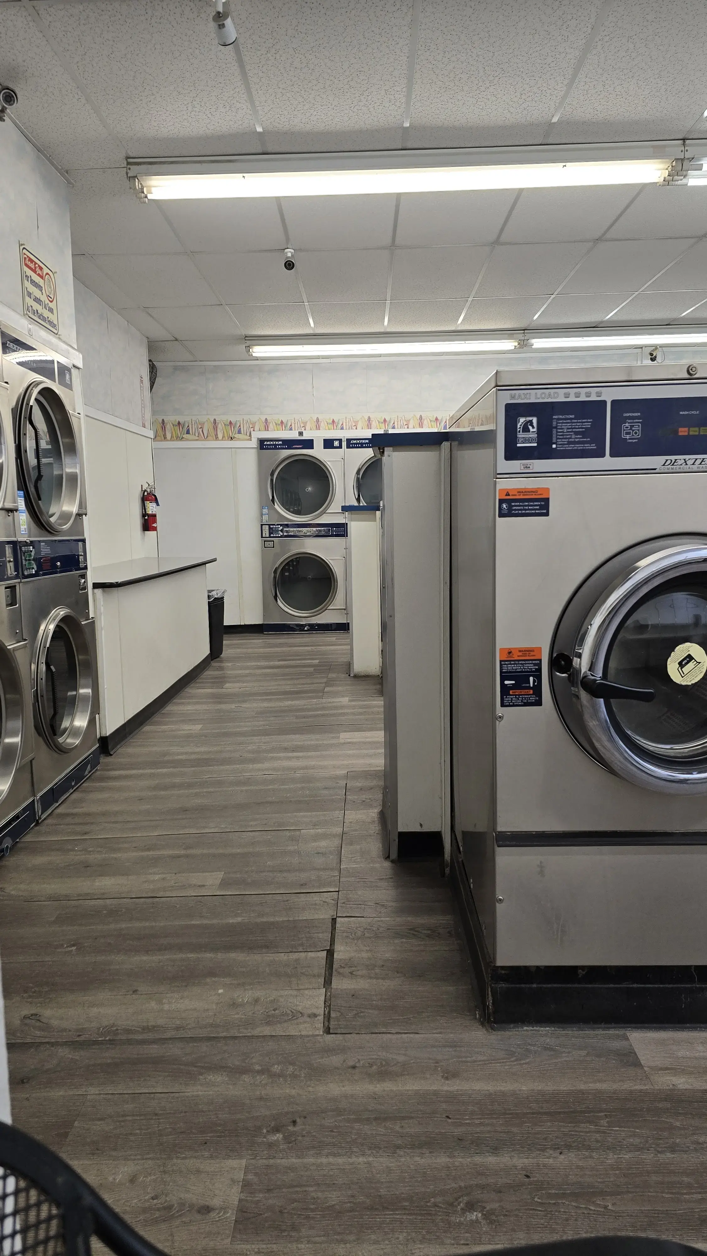 Mid Town Coin Laundry thumbnail 1