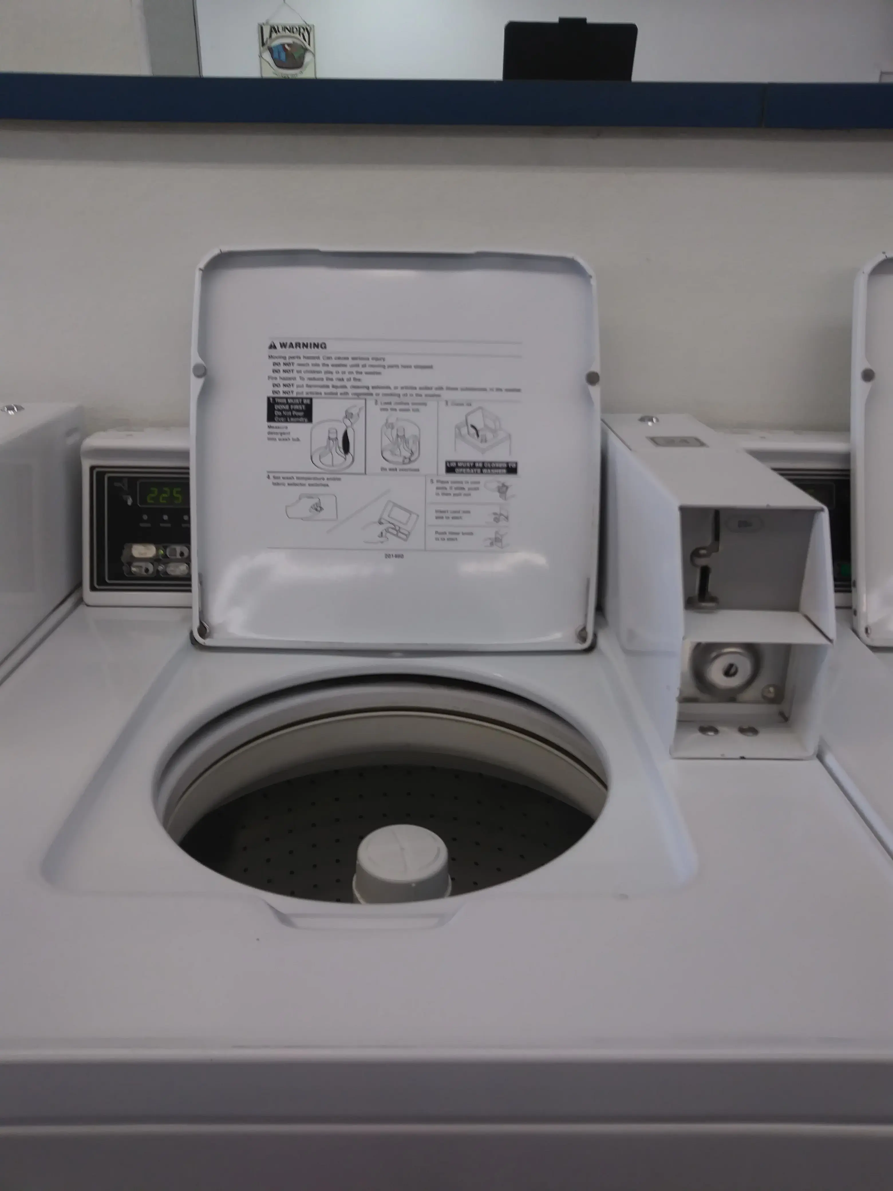 Mid Town Coin Laundry thumbnail 20