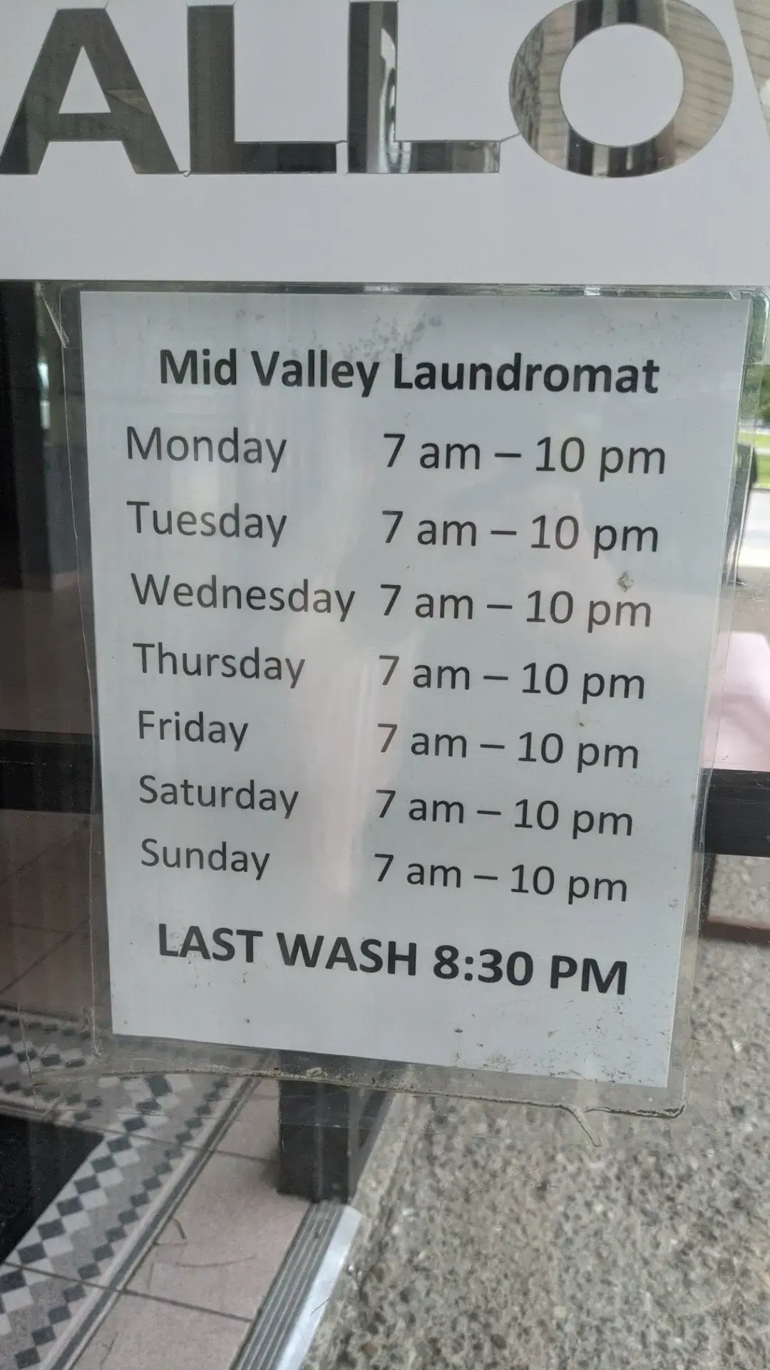 Mid Valley Laundromat thumbnail 7